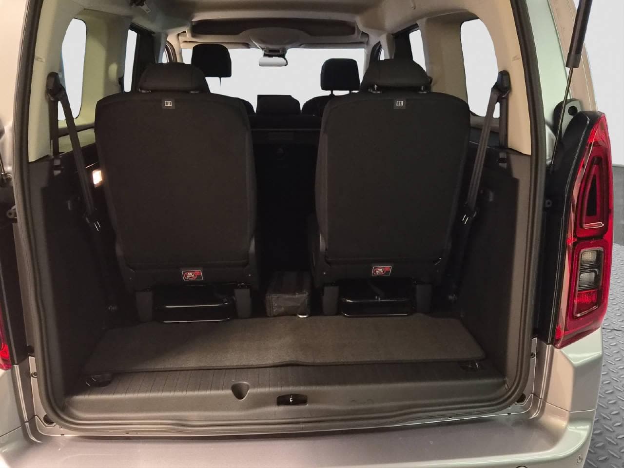 TOYOTA Proace City Verso L2 1.5 HDi 130 Style - Bild 7