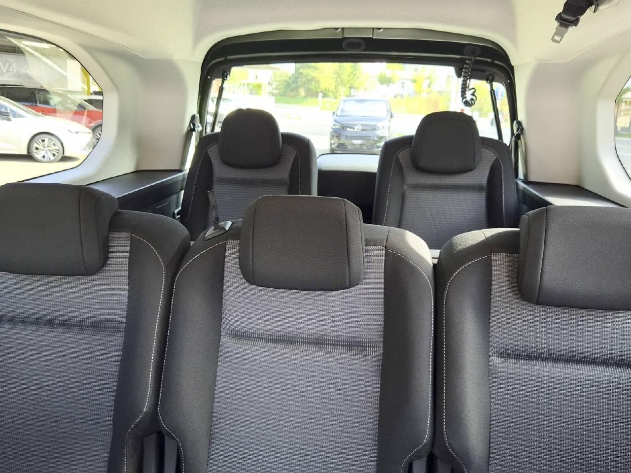 TOYOTA Proace City Verso L2 1.5 HDi 130 Style - Bild 19