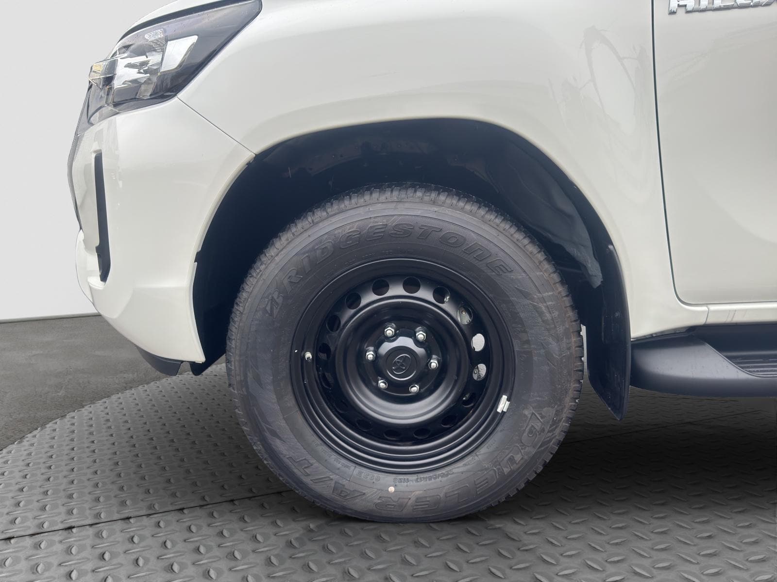 TOYOTA Hilux Extra Cab.-Pick-up 2.8 D-4D 204 Comfort - Bild 9