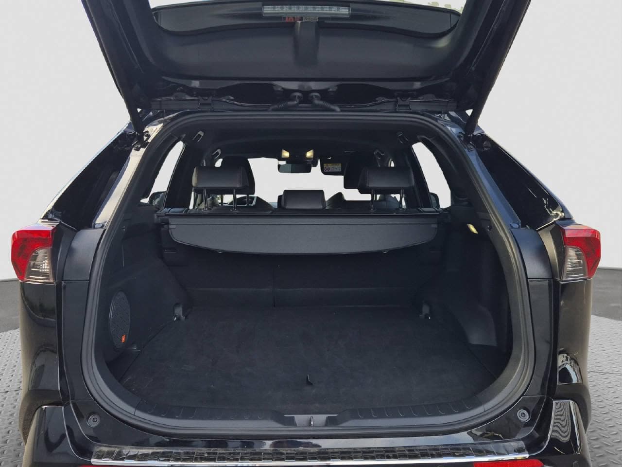 TOYOTA RAV4 2.5 Plug-In-Hybrid Premium - Bild 10