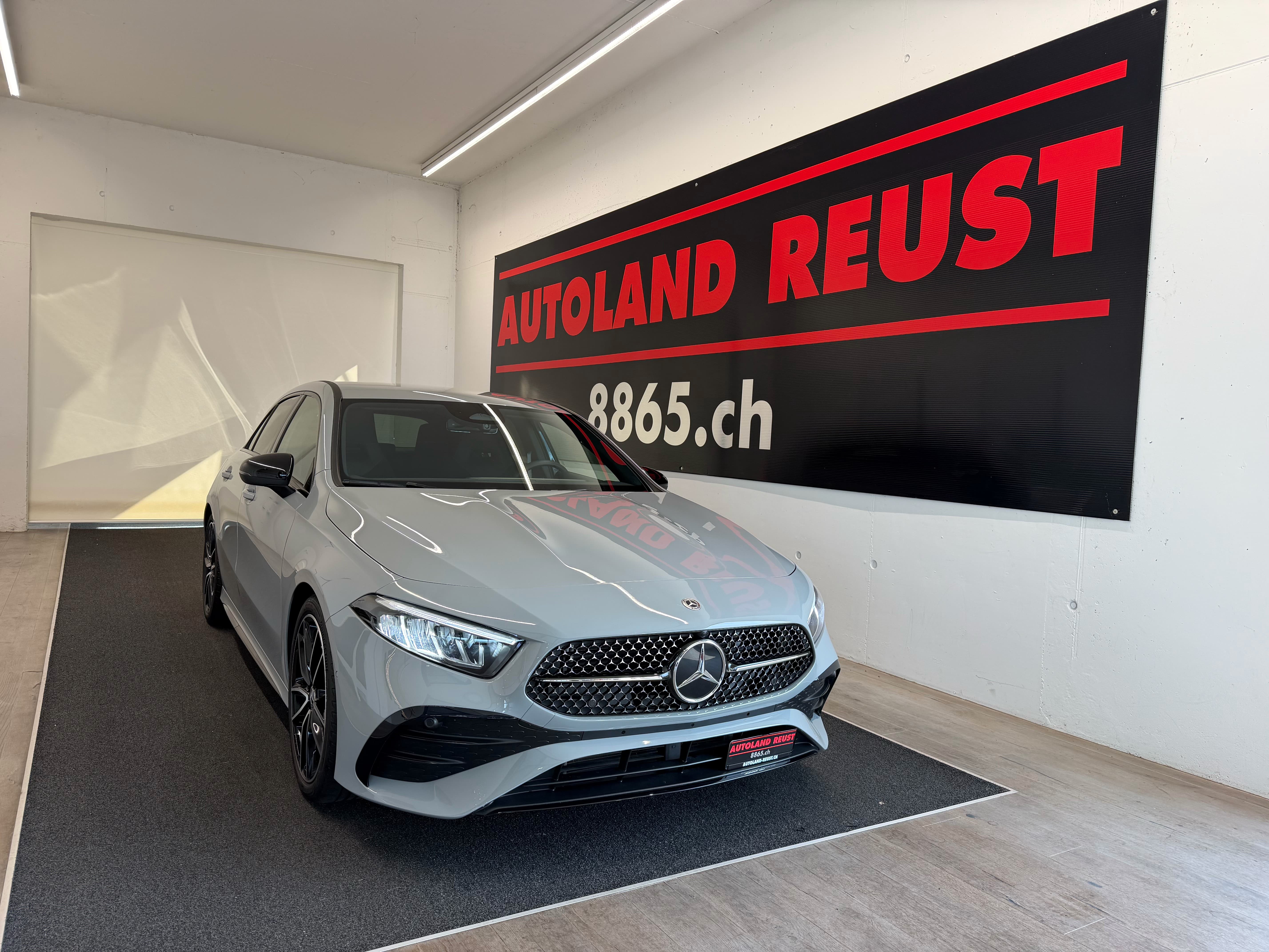 MERCEDES-BENZ A 220 AMG Spezial Edition 4Matic 8G-DCT - Bild 1