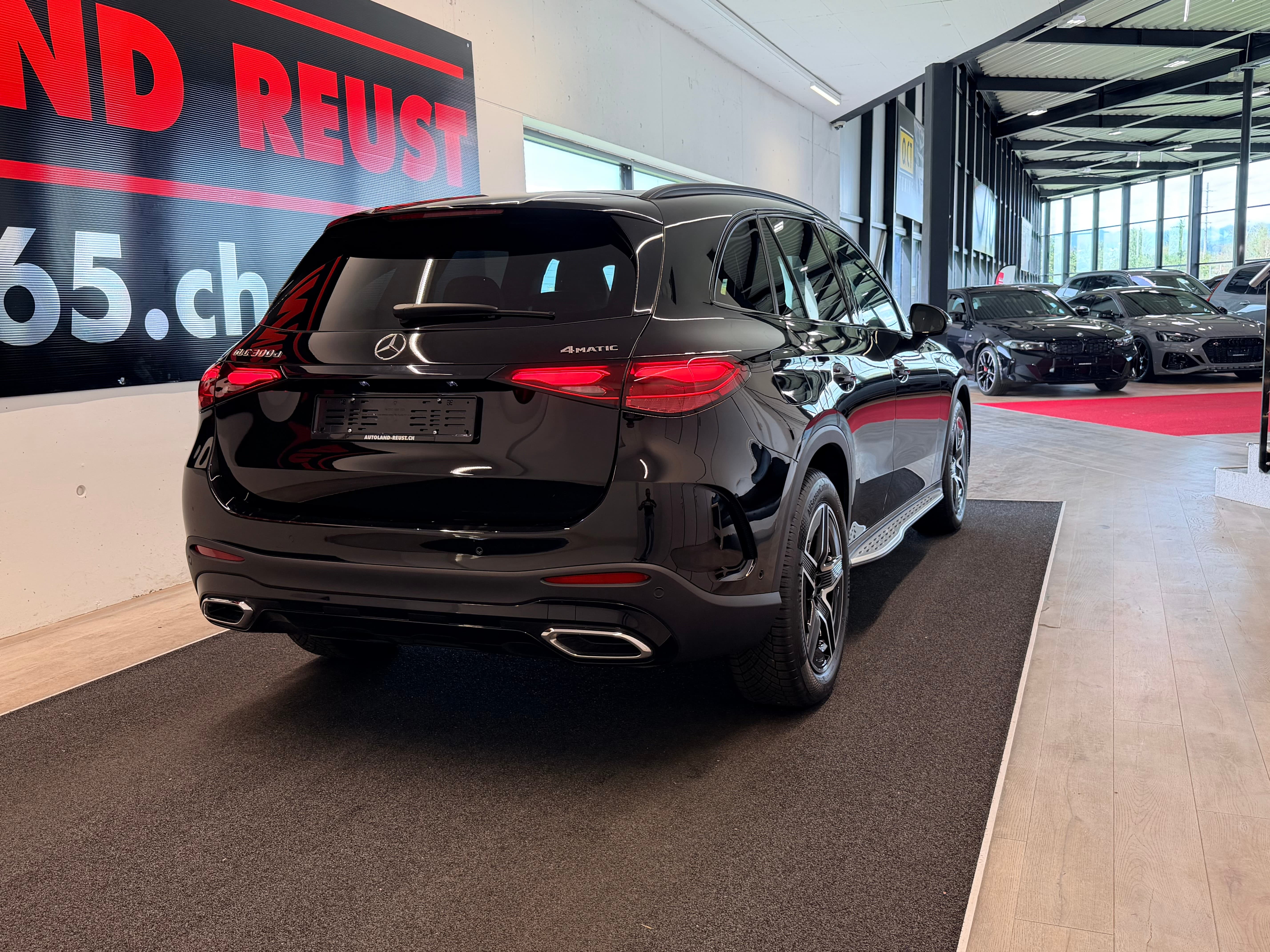 MERCEDES-BENZ GLC 300 d AMG 4Matic 9G-Tronic - Bild 7