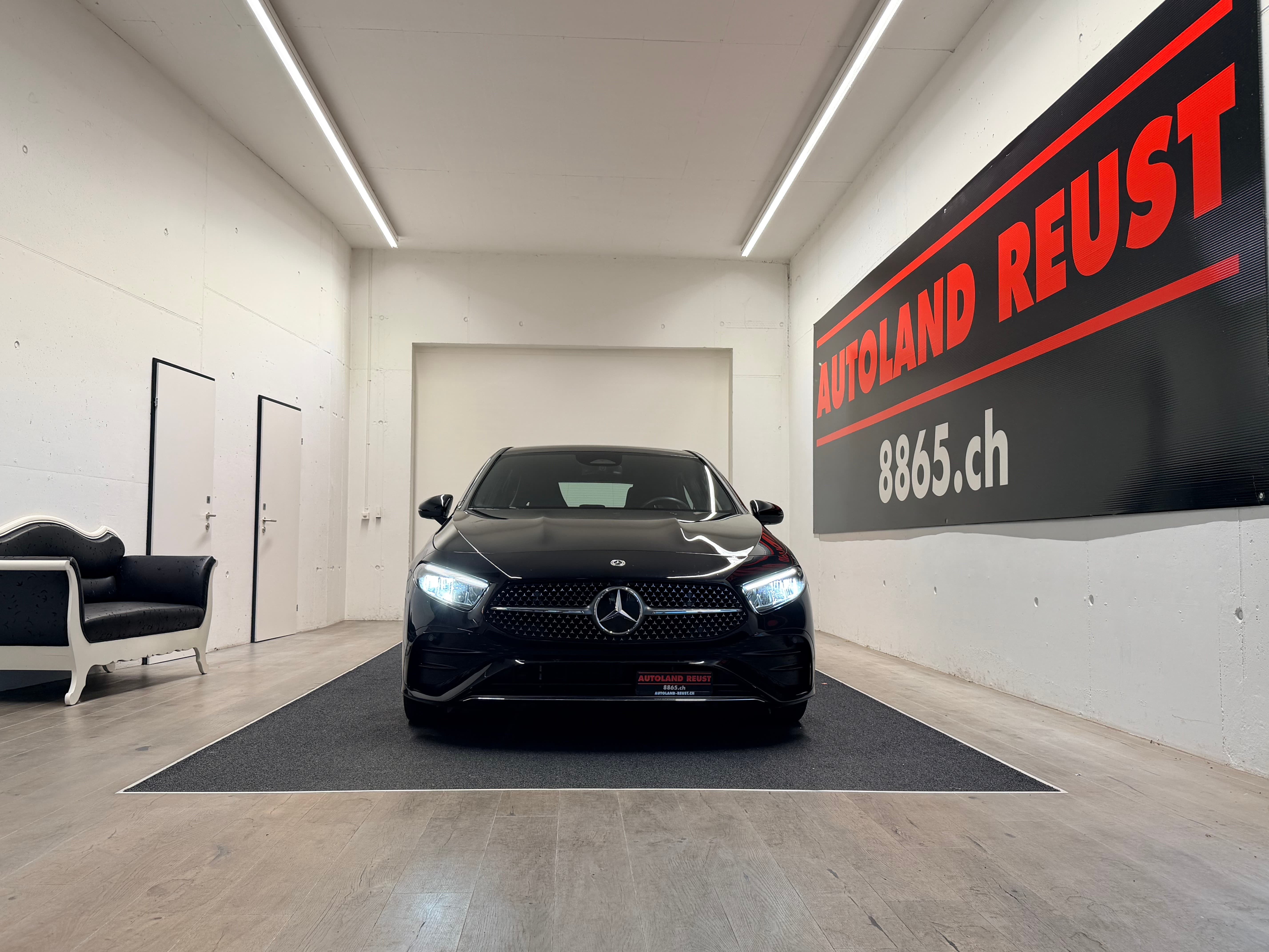 MERCEDES-BENZ A 200 AMG Line 7G-DCT - Bild 2