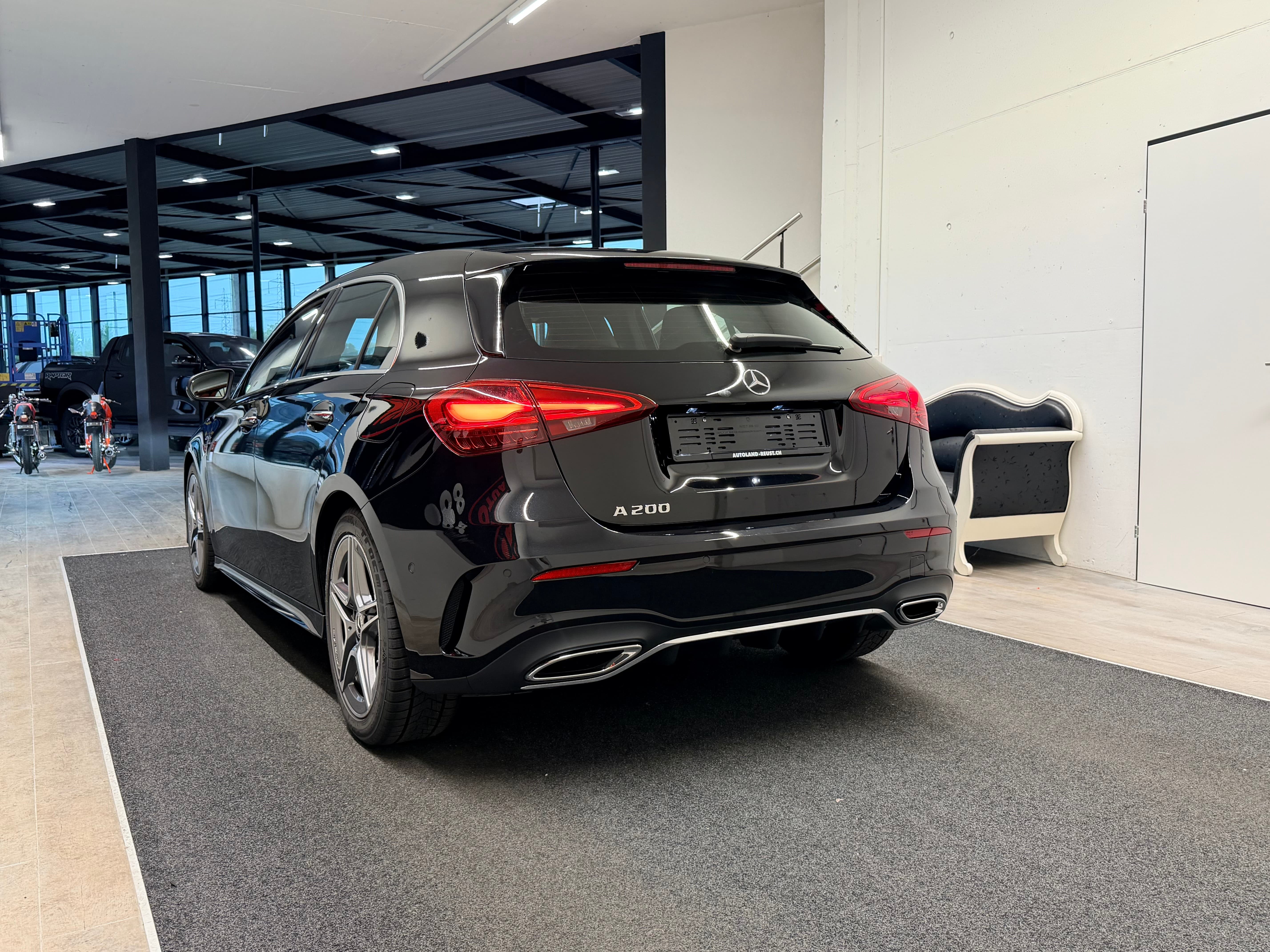 MERCEDES-BENZ A 200 AMG Line 7G-DCT - Bild 7