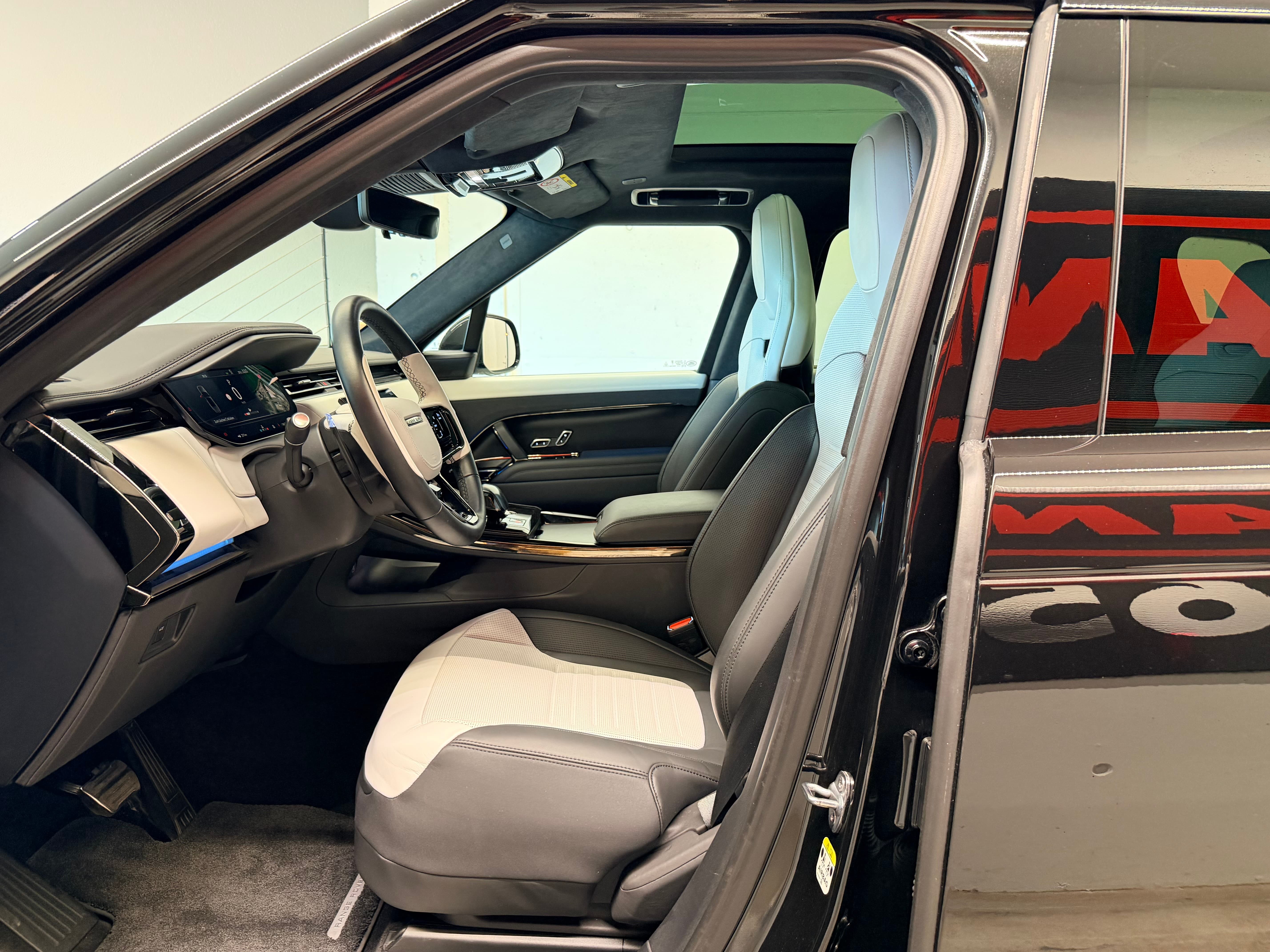 LAND ROVER Range Rover Sport P635 4.4 V8 SV Edition One - Bild 15
