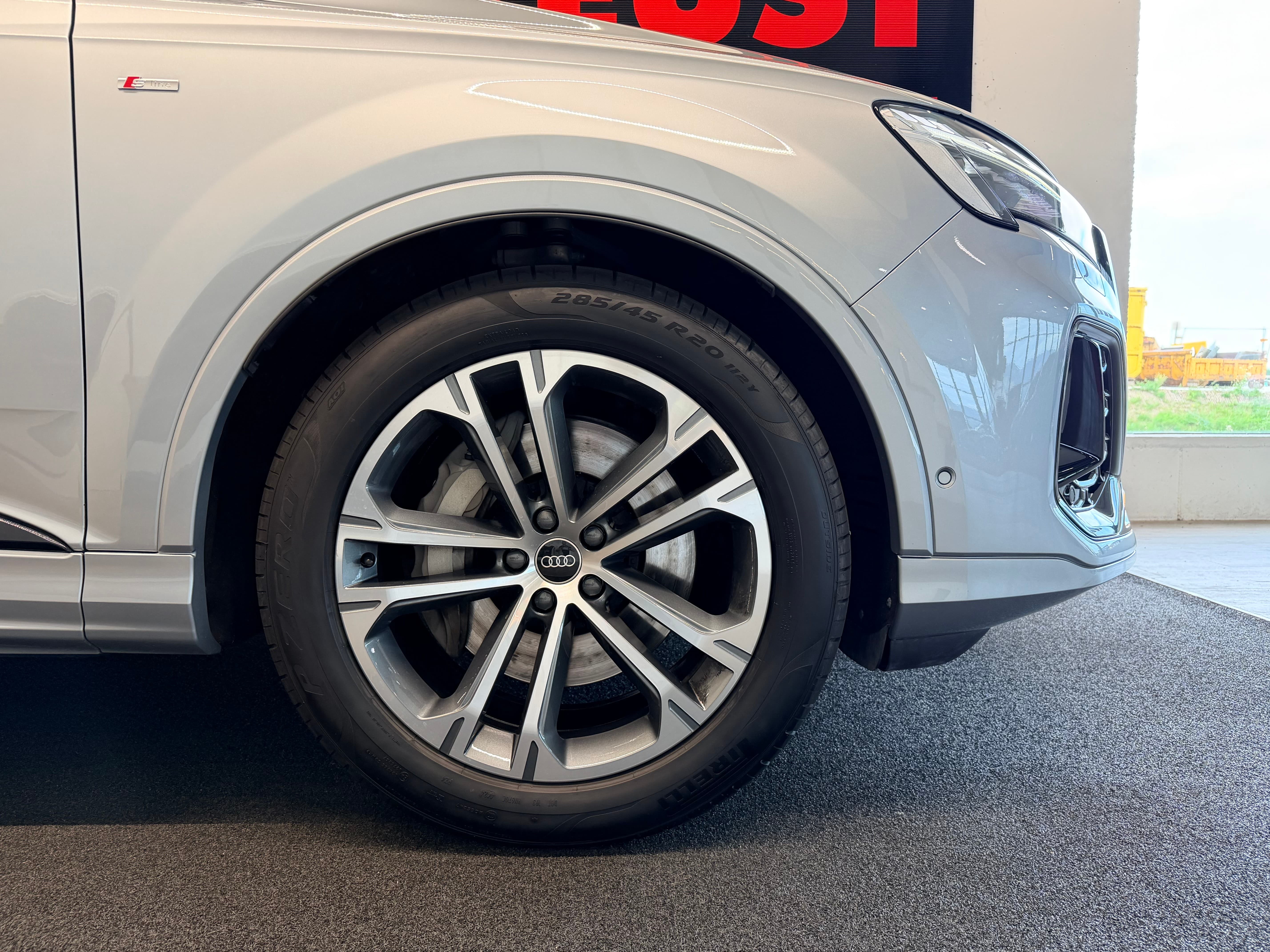 AUDI Q7 55 TFSI S line quattro tiptronic - Bild 6