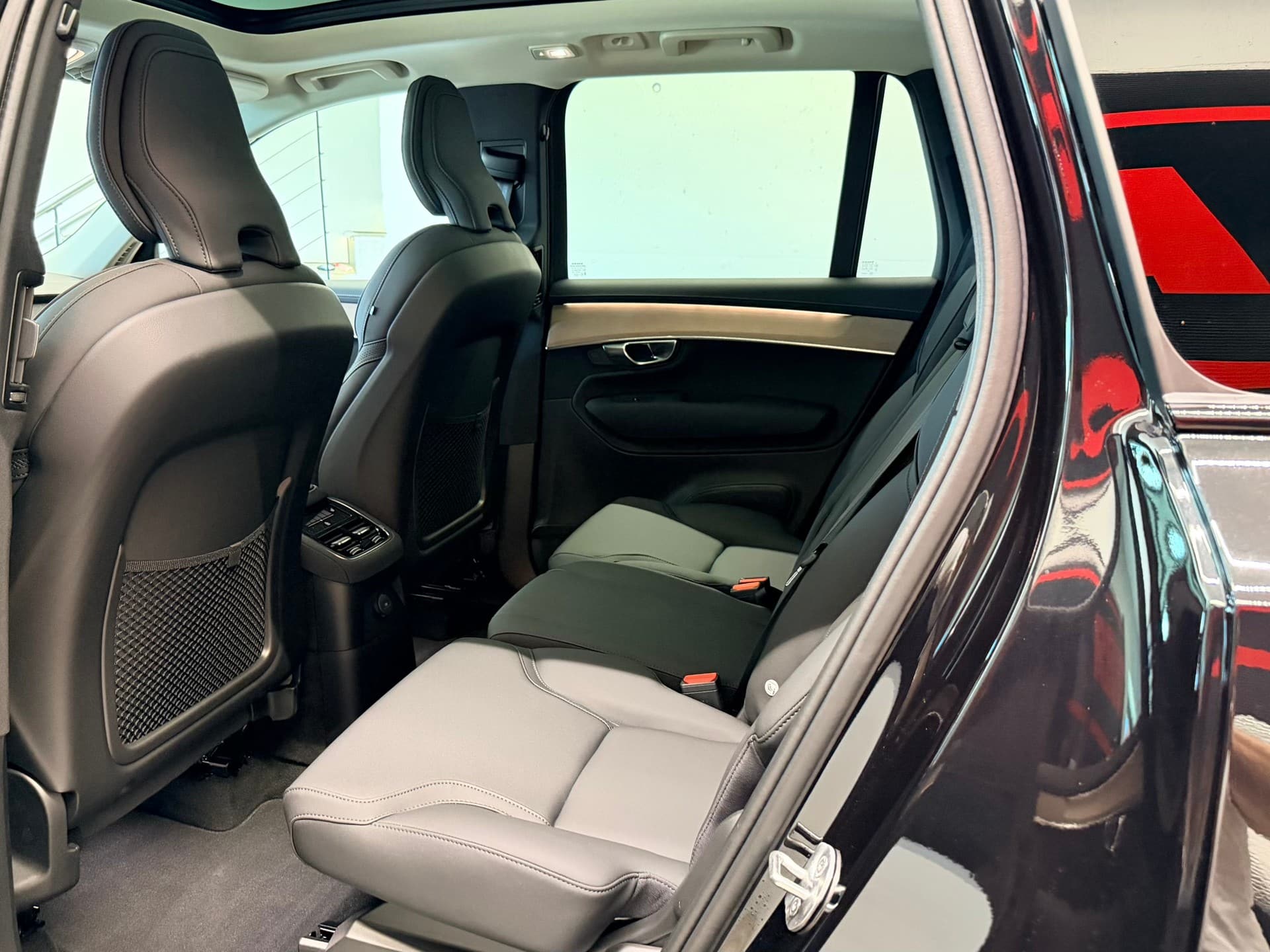 VOLVO XC90 T8 eAWD PluginHybrid Plus Dark Geartronic - Bild 18