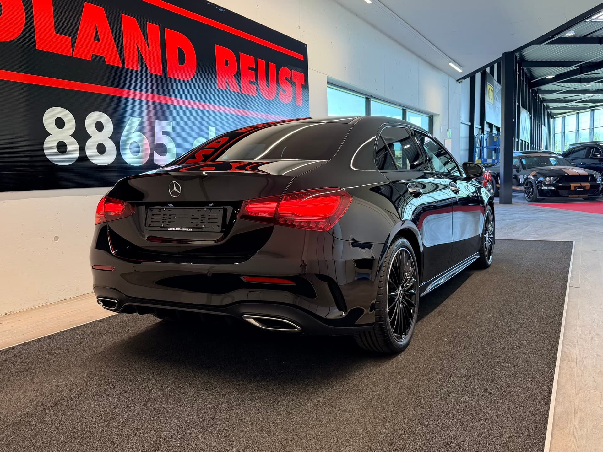 MERCEDES-BENZ A 250 4Matic AMG Line 8G-DCT - Bild 7