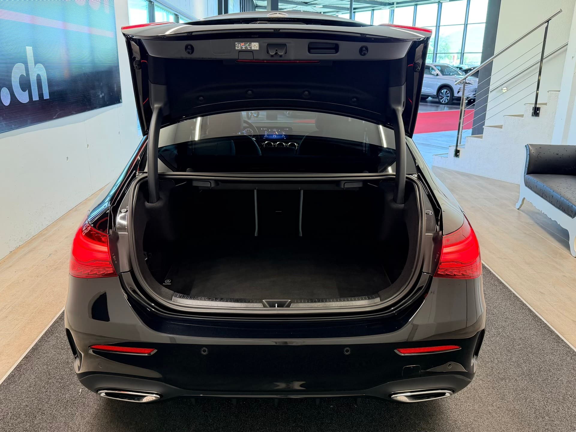 MERCEDES-BENZ A 250 4Matic AMG Line 8G-DCT - Bild 10