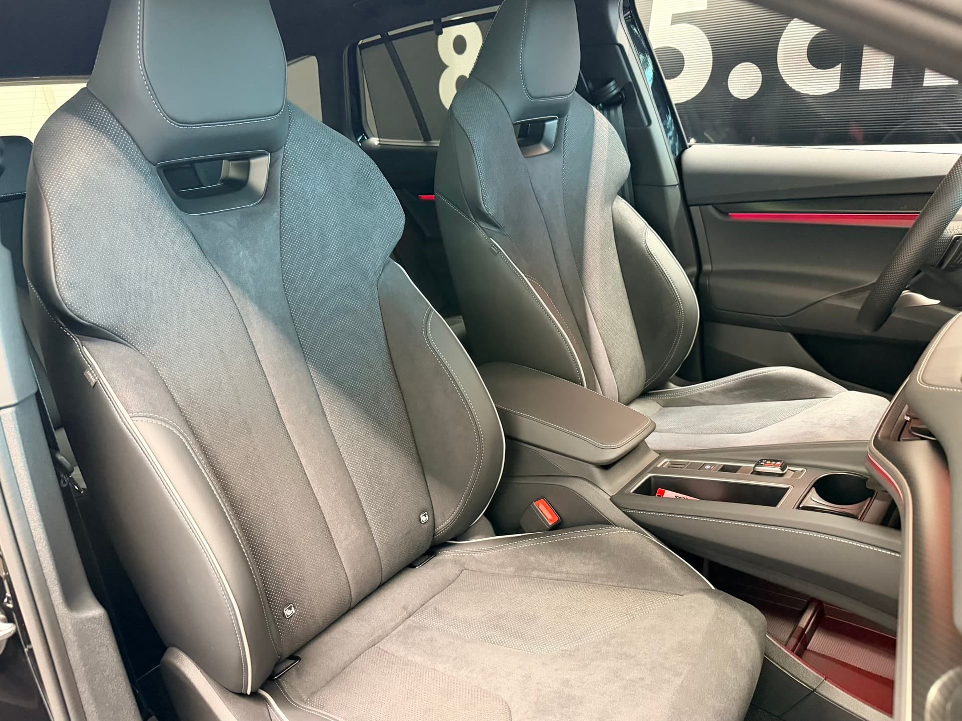 SKODA Enyaq 85x Sportline 4x4 - Bild 26