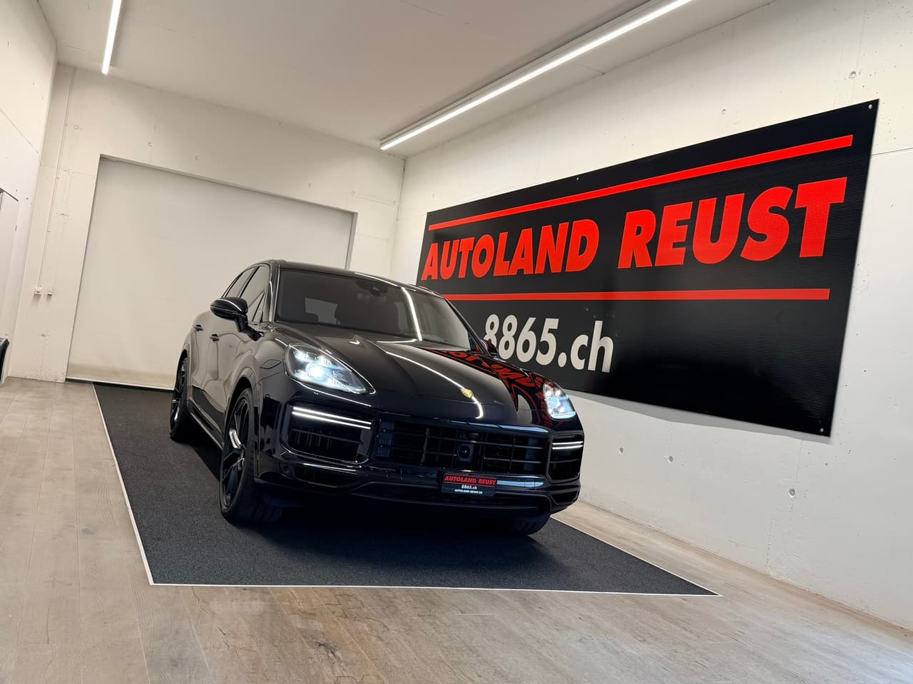 PORSCHE Cayenne Turbo