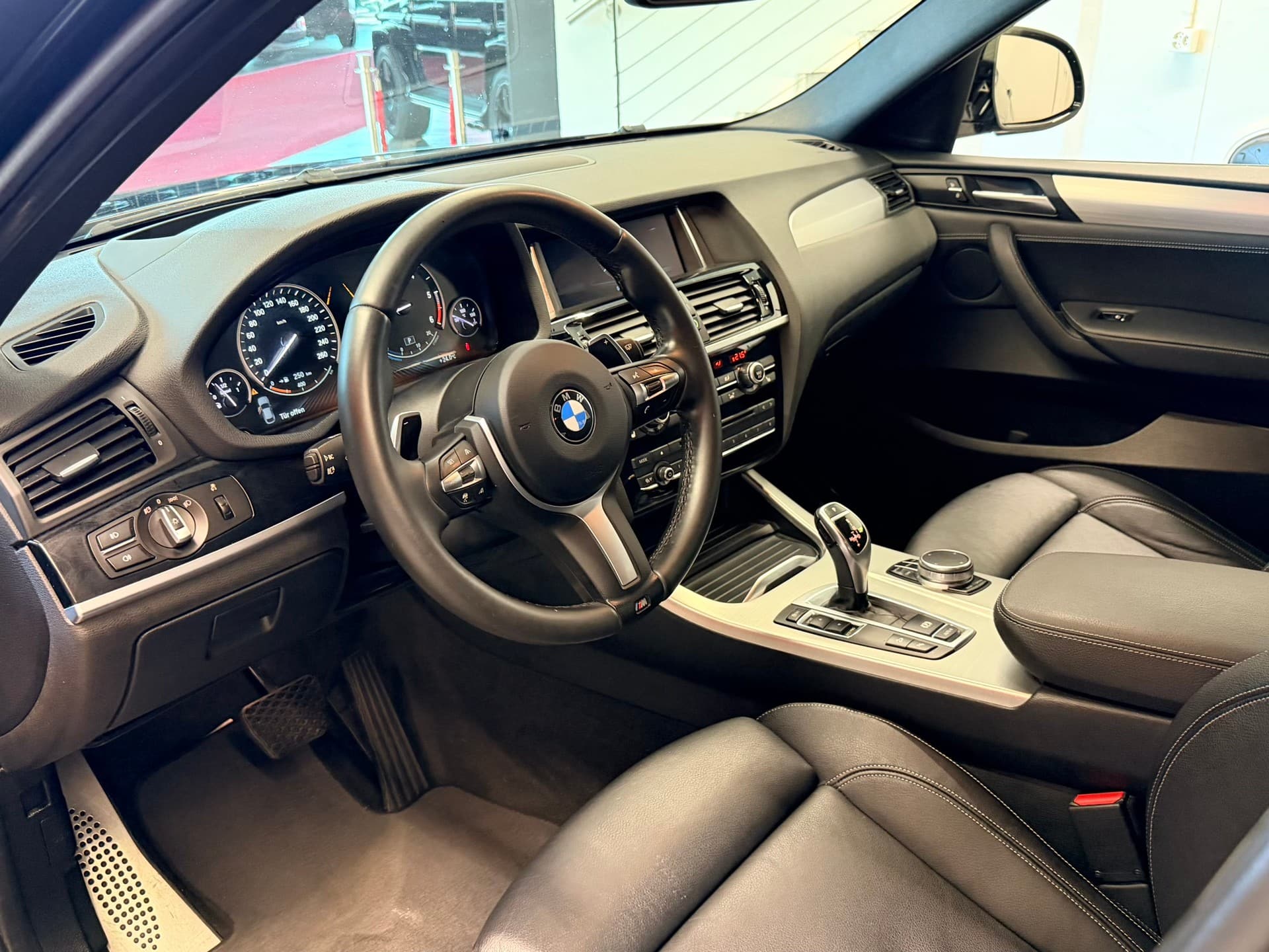 BMW X4 xDrive 35d M Sport Steptronic - Bild 12