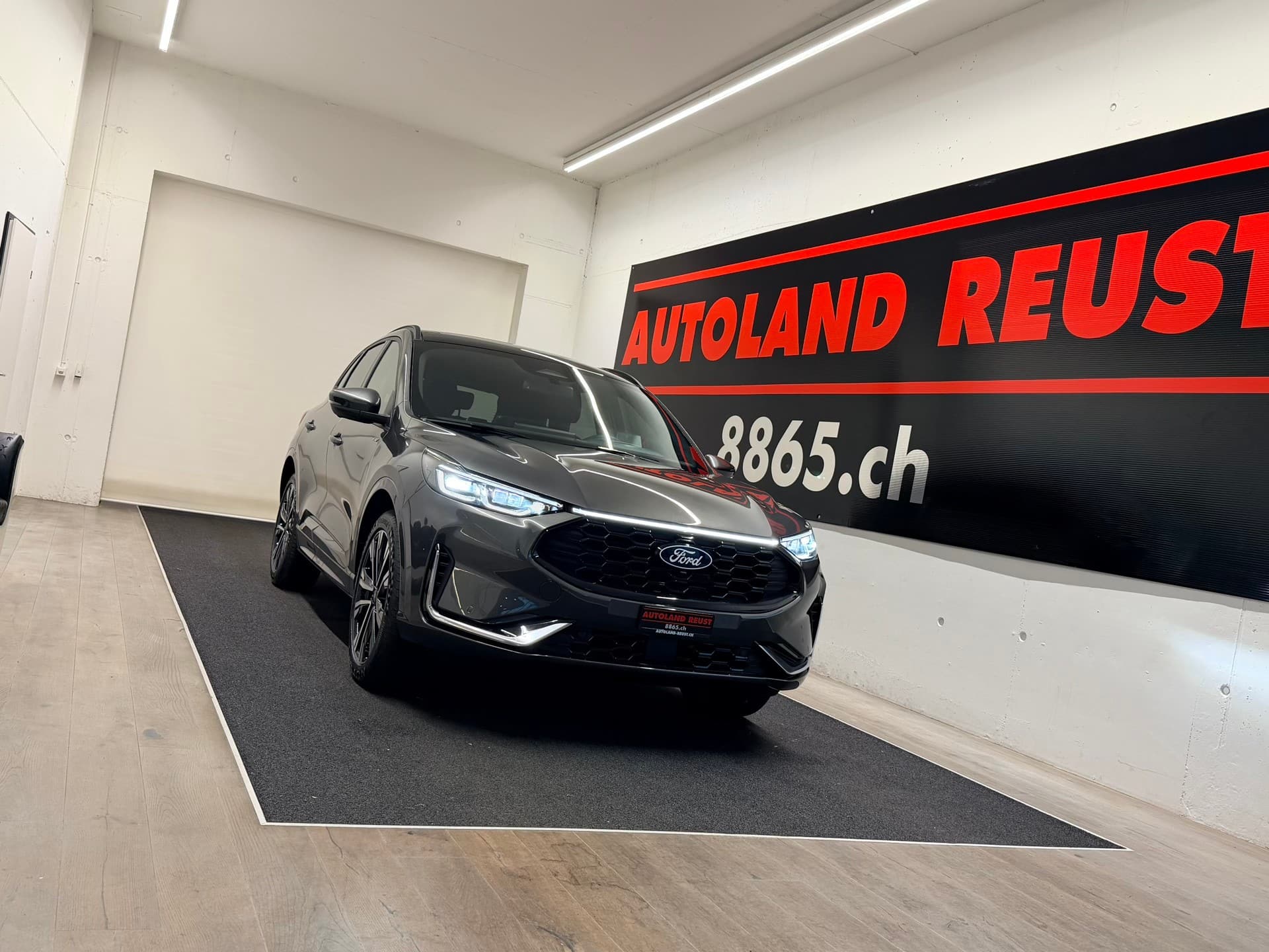FORD Kuga 2.5 FHEV ST-Line X 4WD - Bild 1