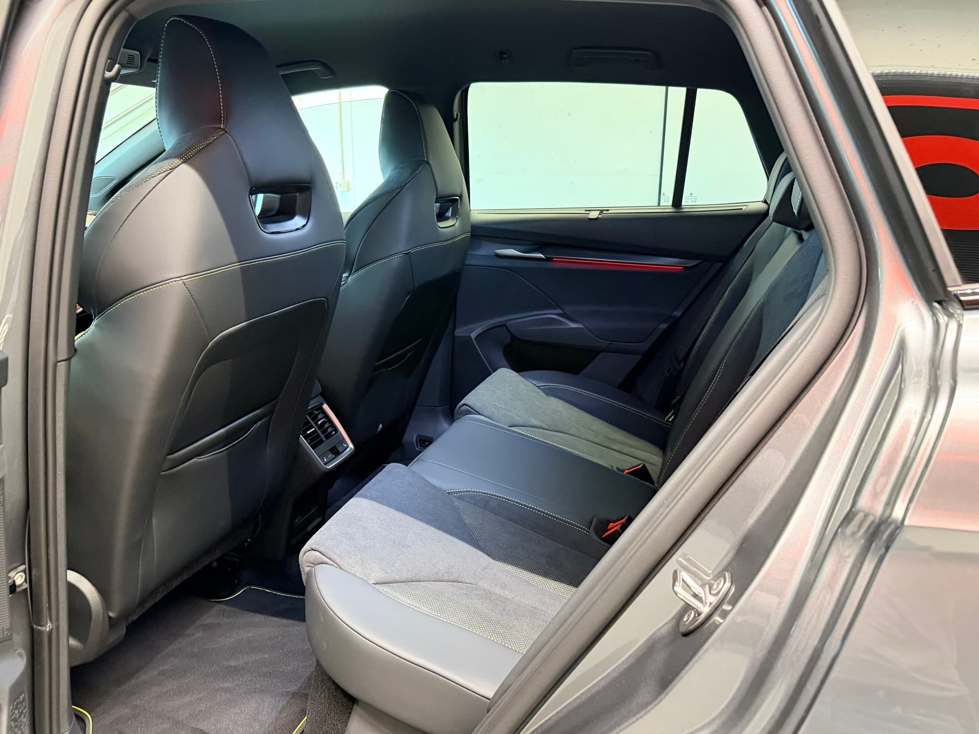 SKODA Elroq RS 4x4 - Bild 18