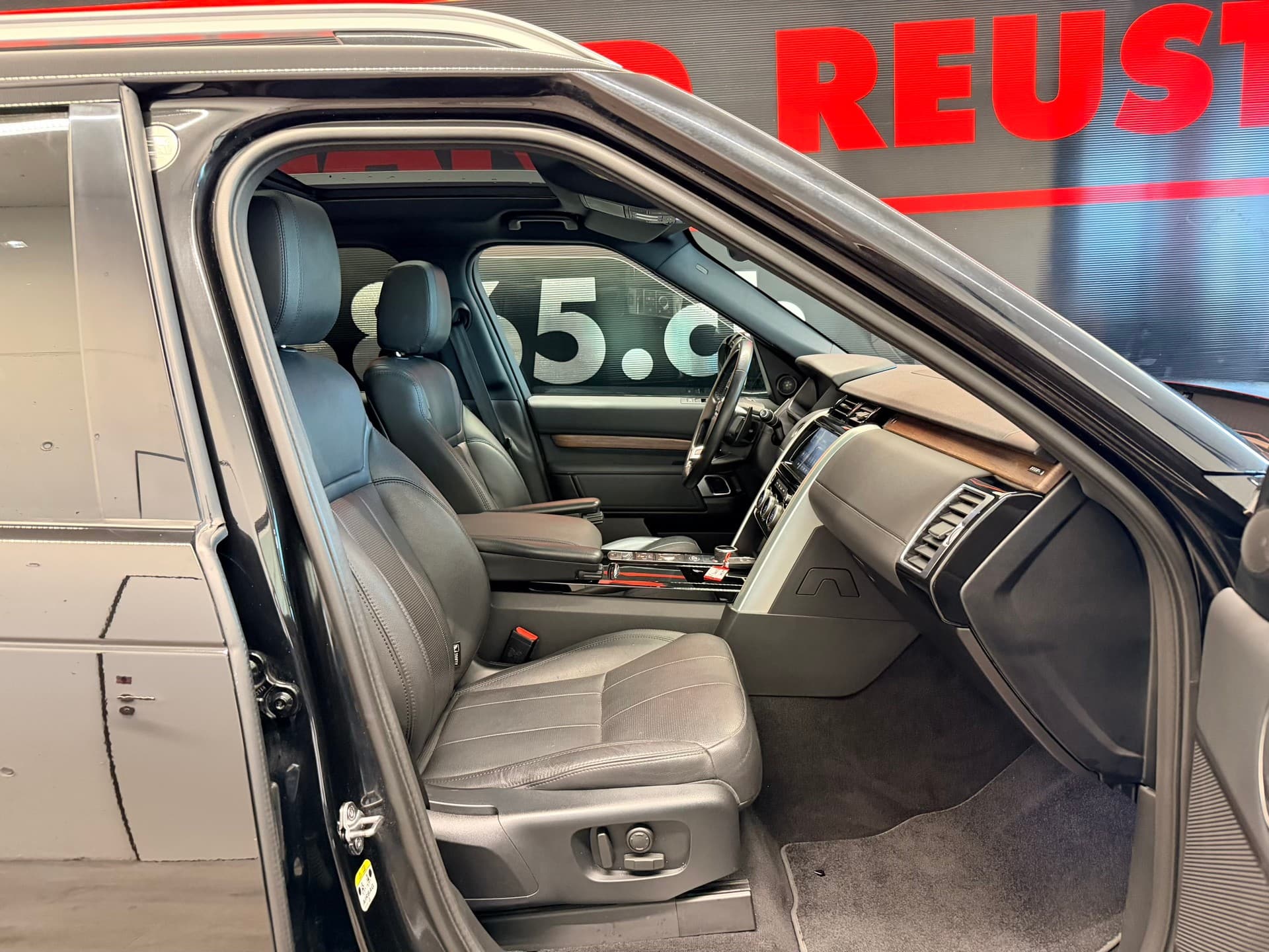 LAND ROVER Discovery 3.0 SDV6 HSE Automatic - Bild 20