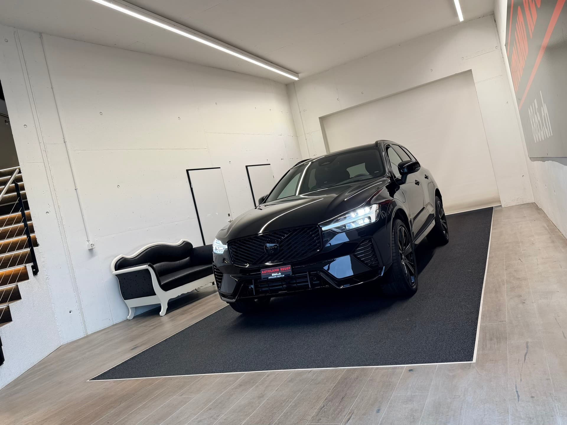 VOLVO XC60 T8 eAWD PluginHybrid Black Ed. Ultra Geartronic - Bild 3