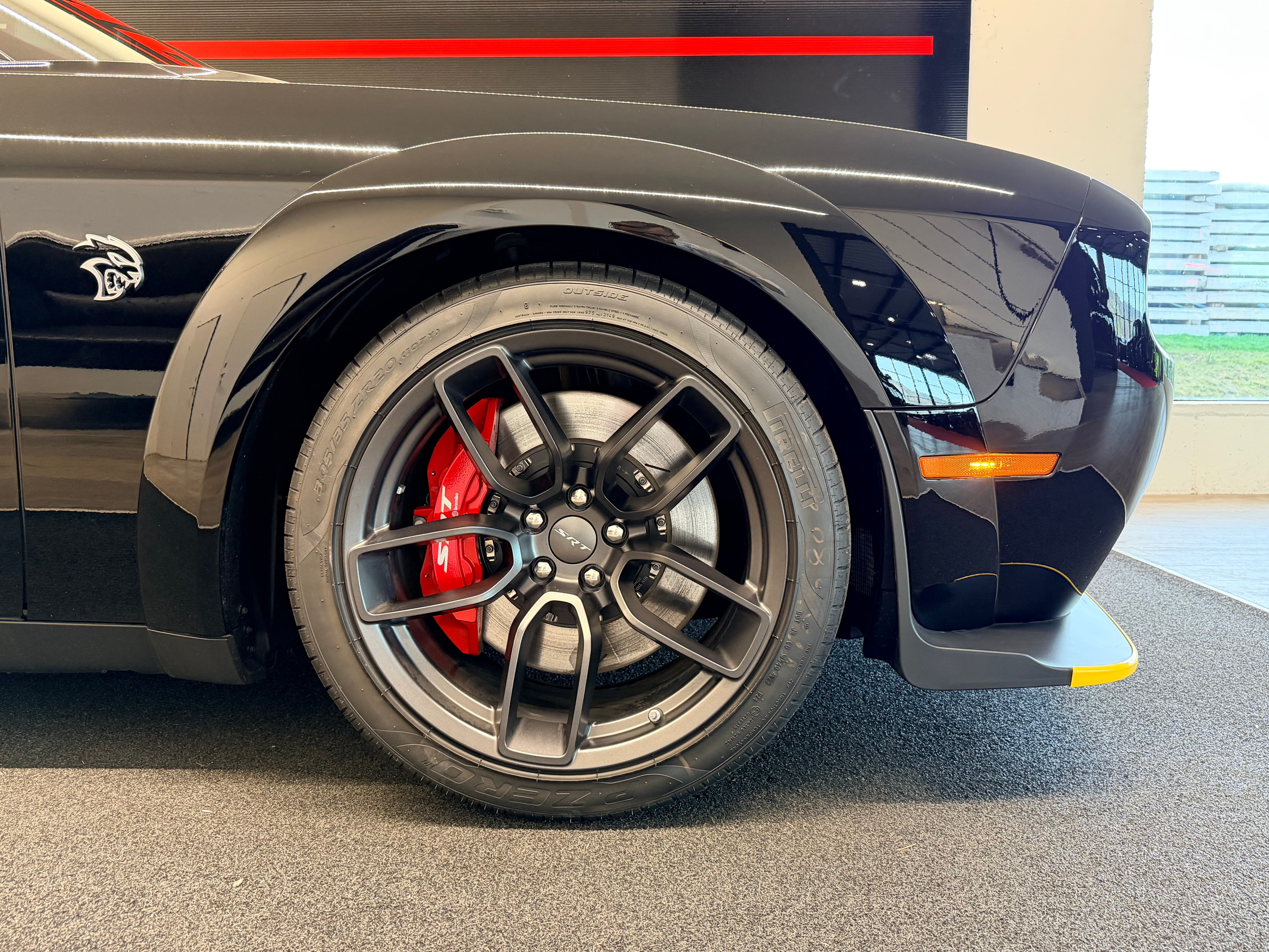 DODGE Challenger Hellcat Widebody Jailbreak 6.2 V8 Kompressor 727PS - Bild 6