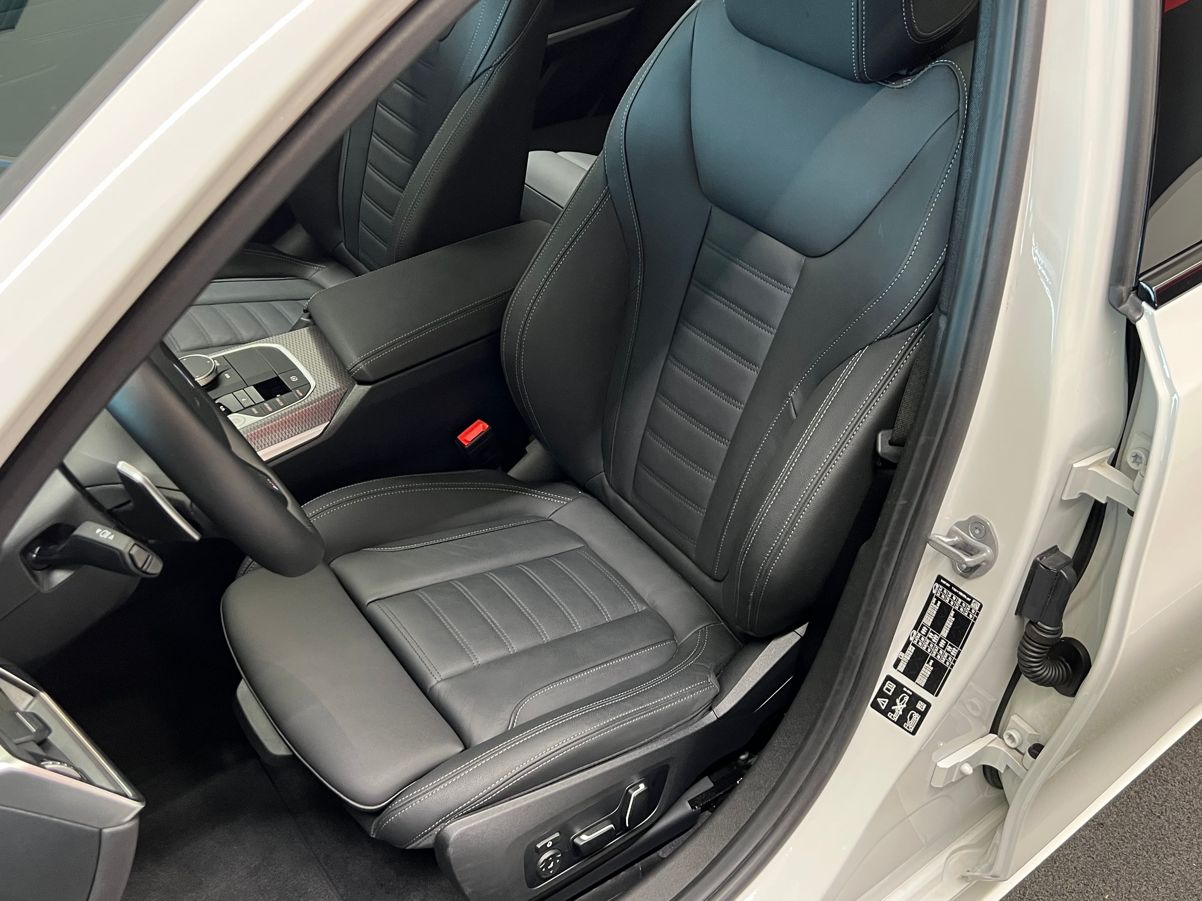 BMW M340d xDrive 48V Touring Steptronic - Bild 16