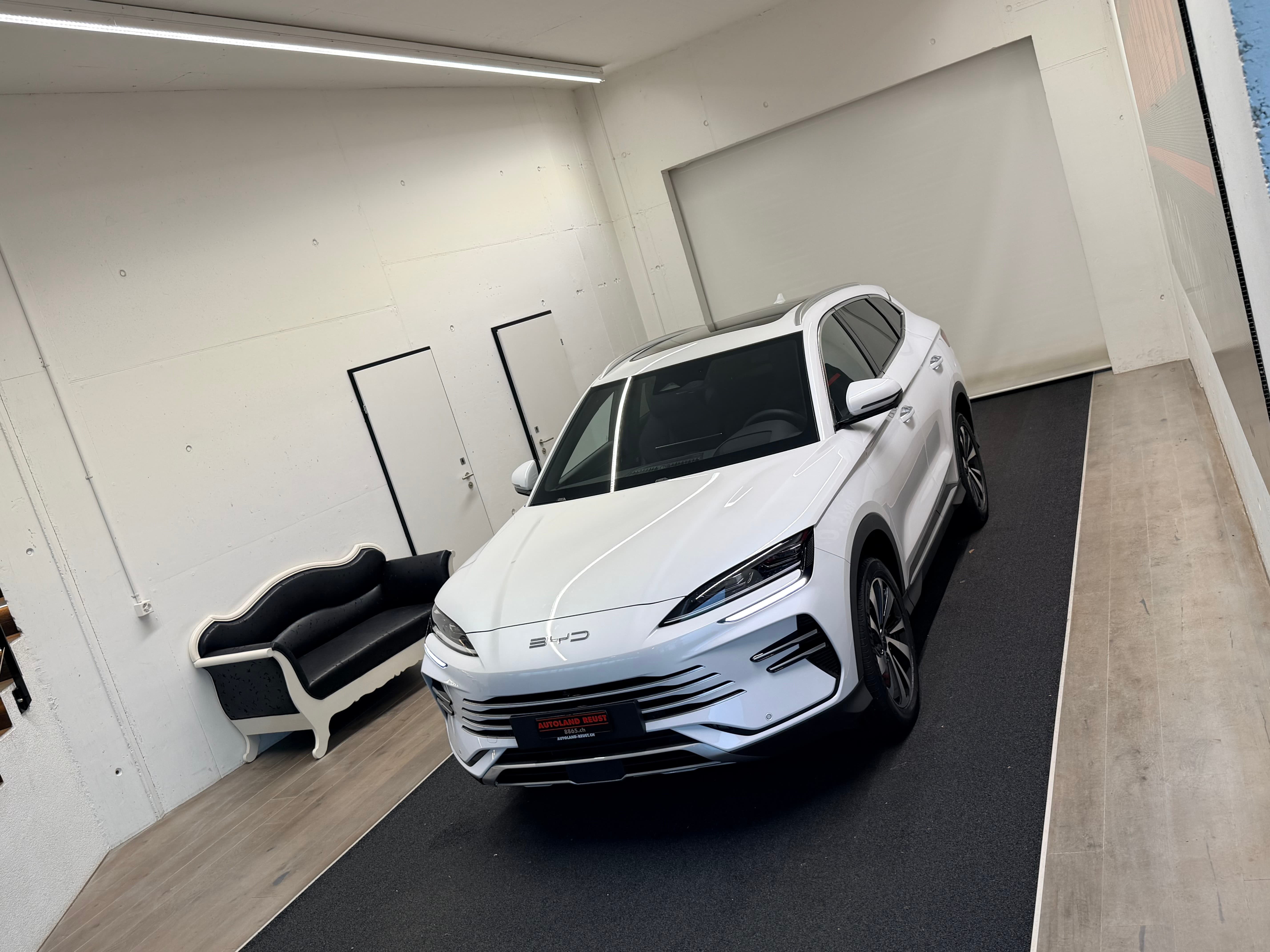 BYD Seal U DM-i Design AWD - Bild 4