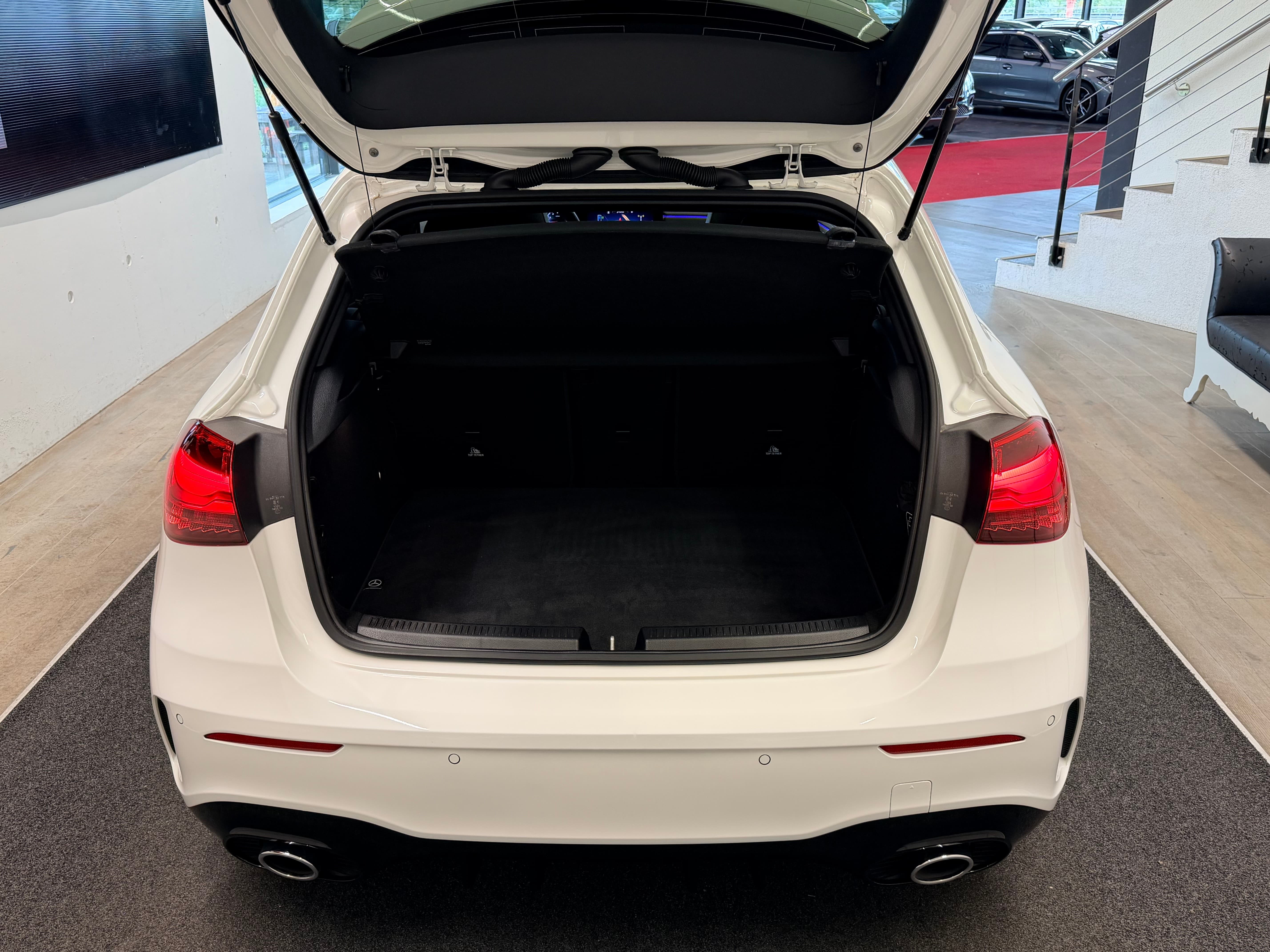 MERCEDES-BENZ A AMG 35 4Matic 8G-DCT - Bild 9