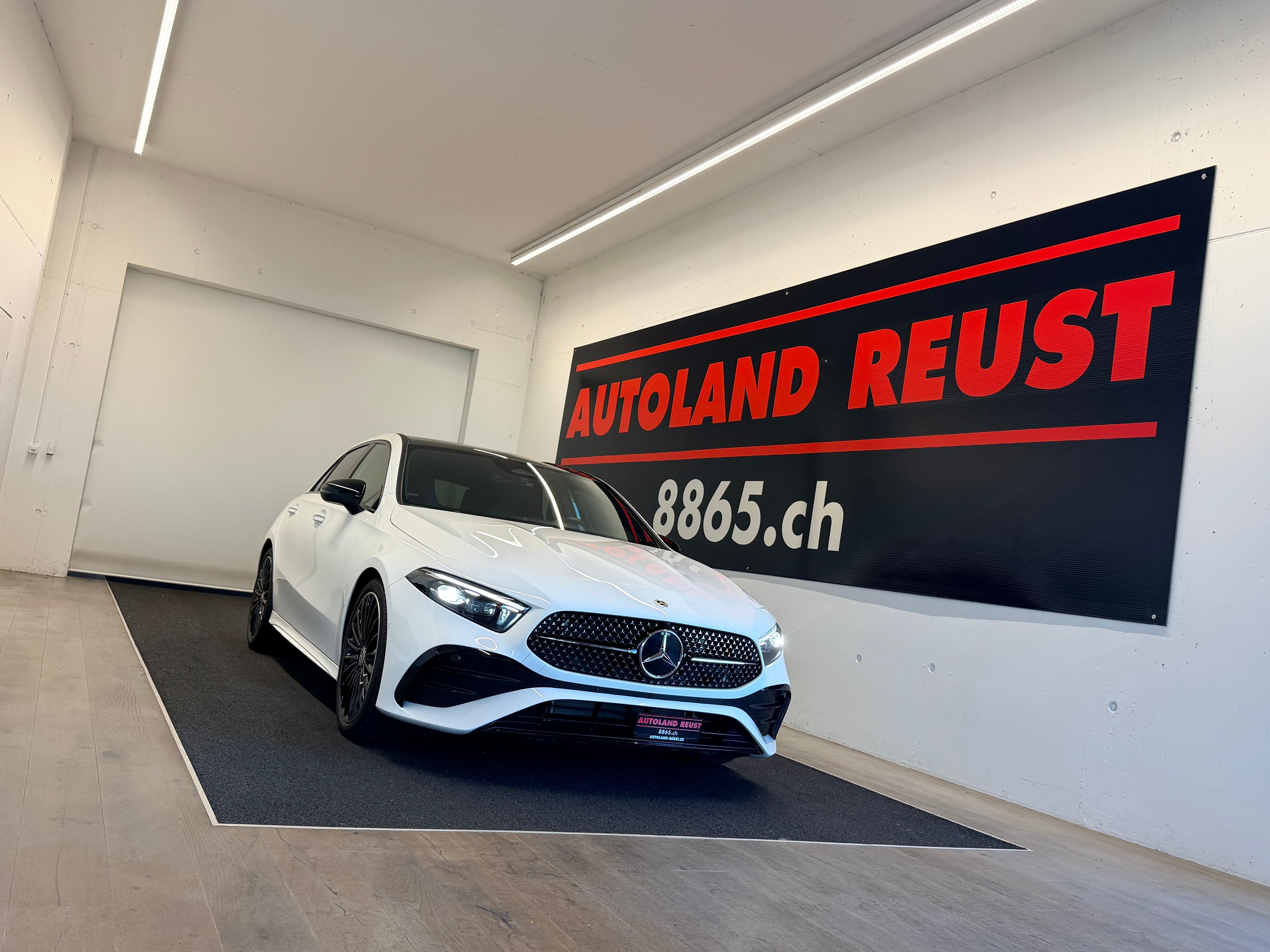MERCEDES-BENZ A 220 4Matic 8G-DCT - Bild 1