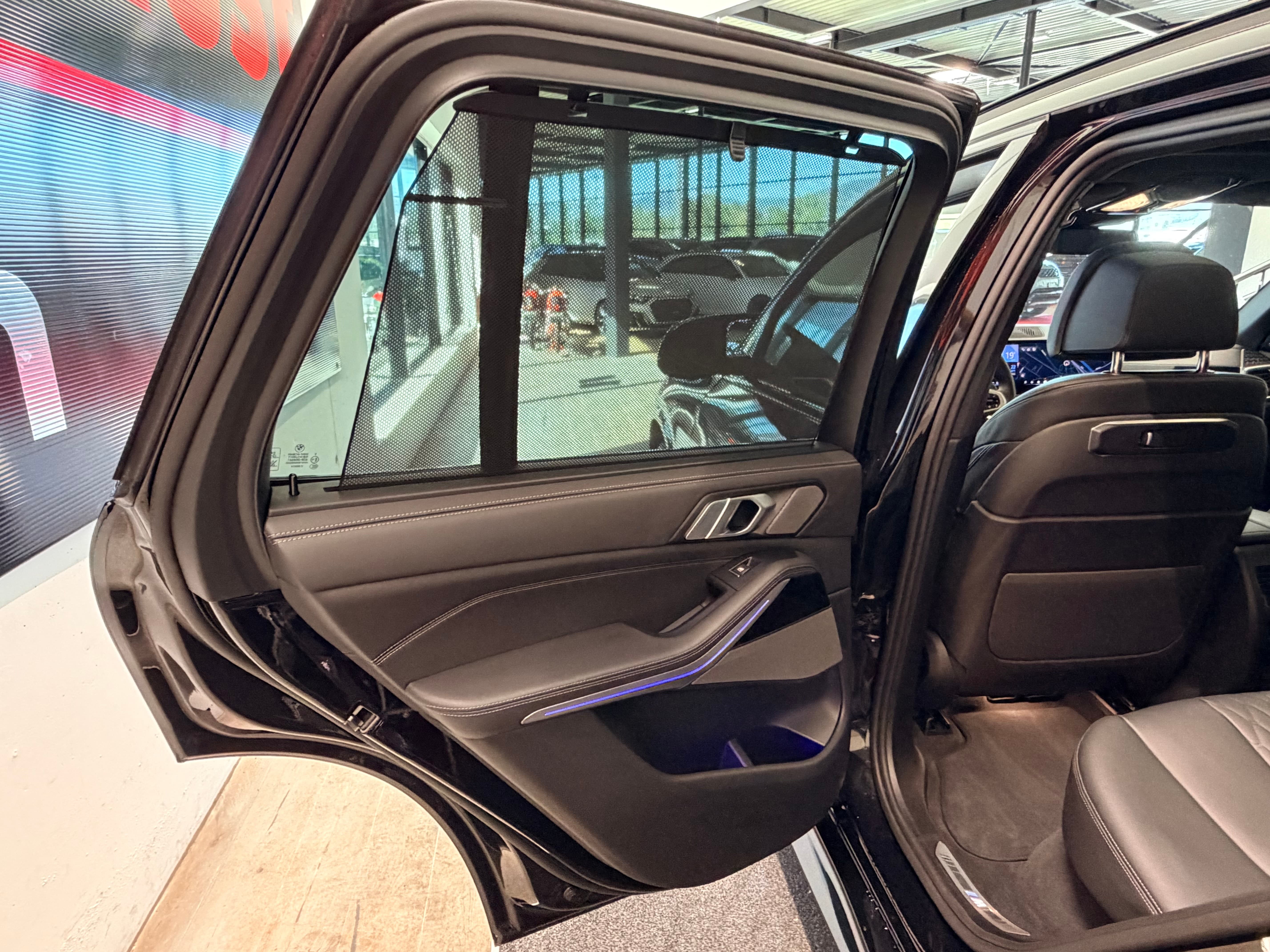 BMW X5 xDrive 48V M60i M Sport Pro Steptronic - Bild 18
