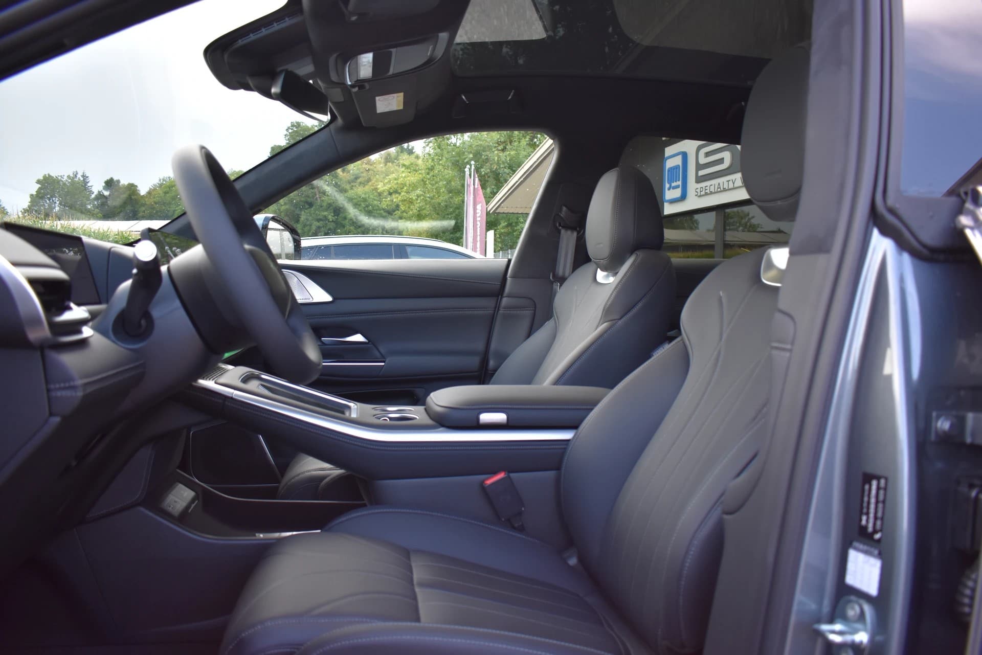 XPENG G9 93kWh Performance AWD mit Anhängerkupplung - Bild 12