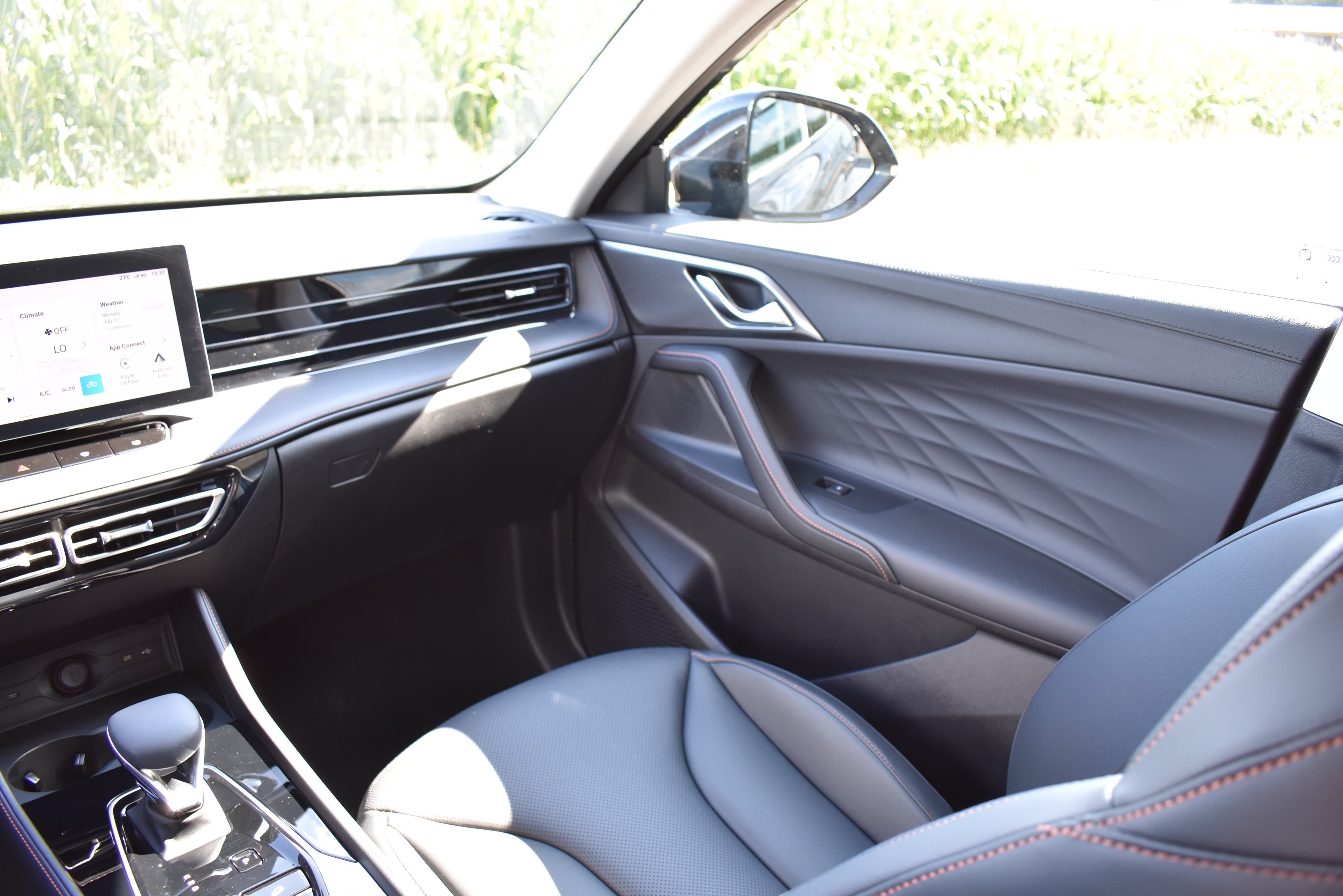 MG HS 1.5 T Hybrid+ Luxury - Bild 11