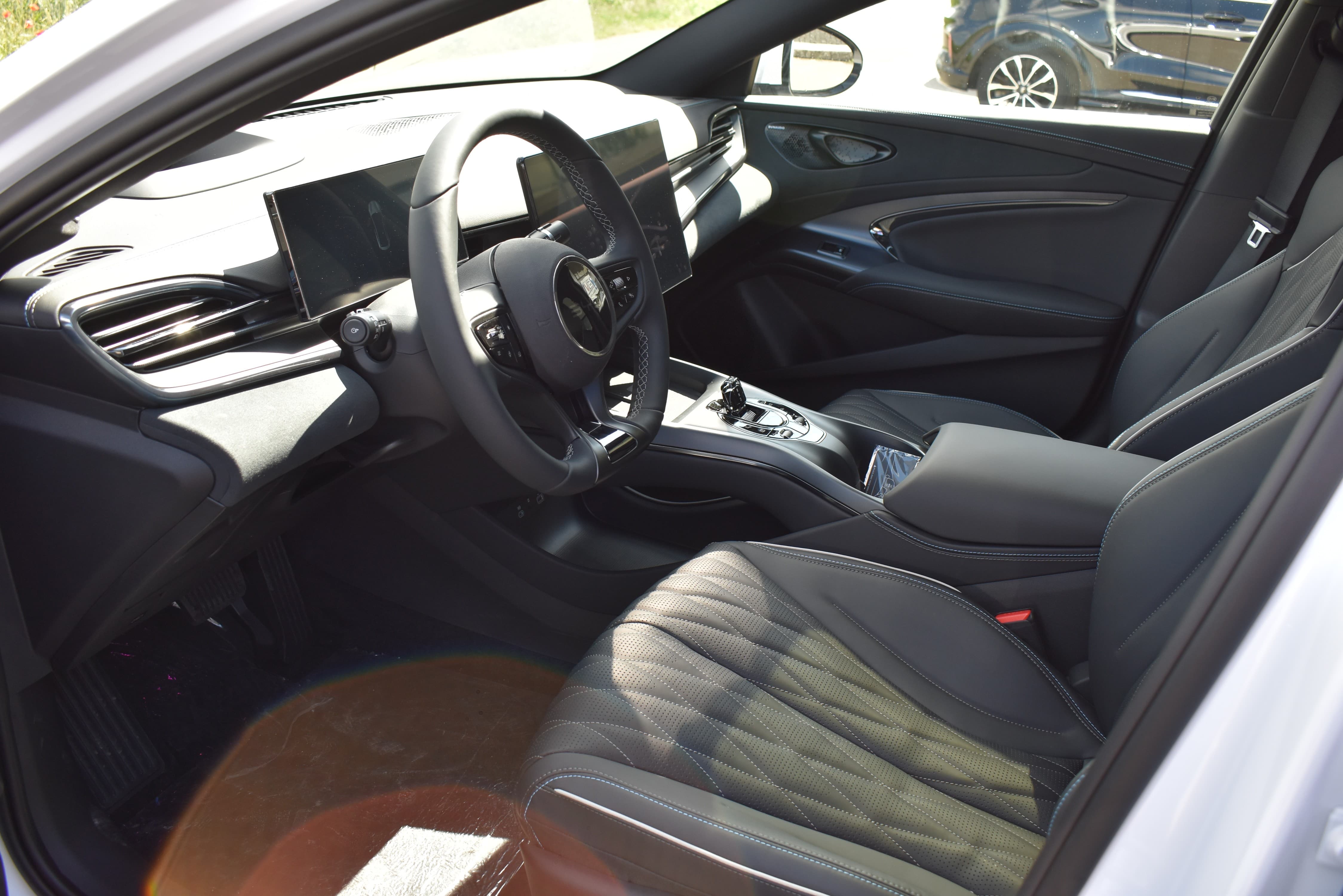 BYD Seal 82,2 kWh Excellence AWD - Bild 9