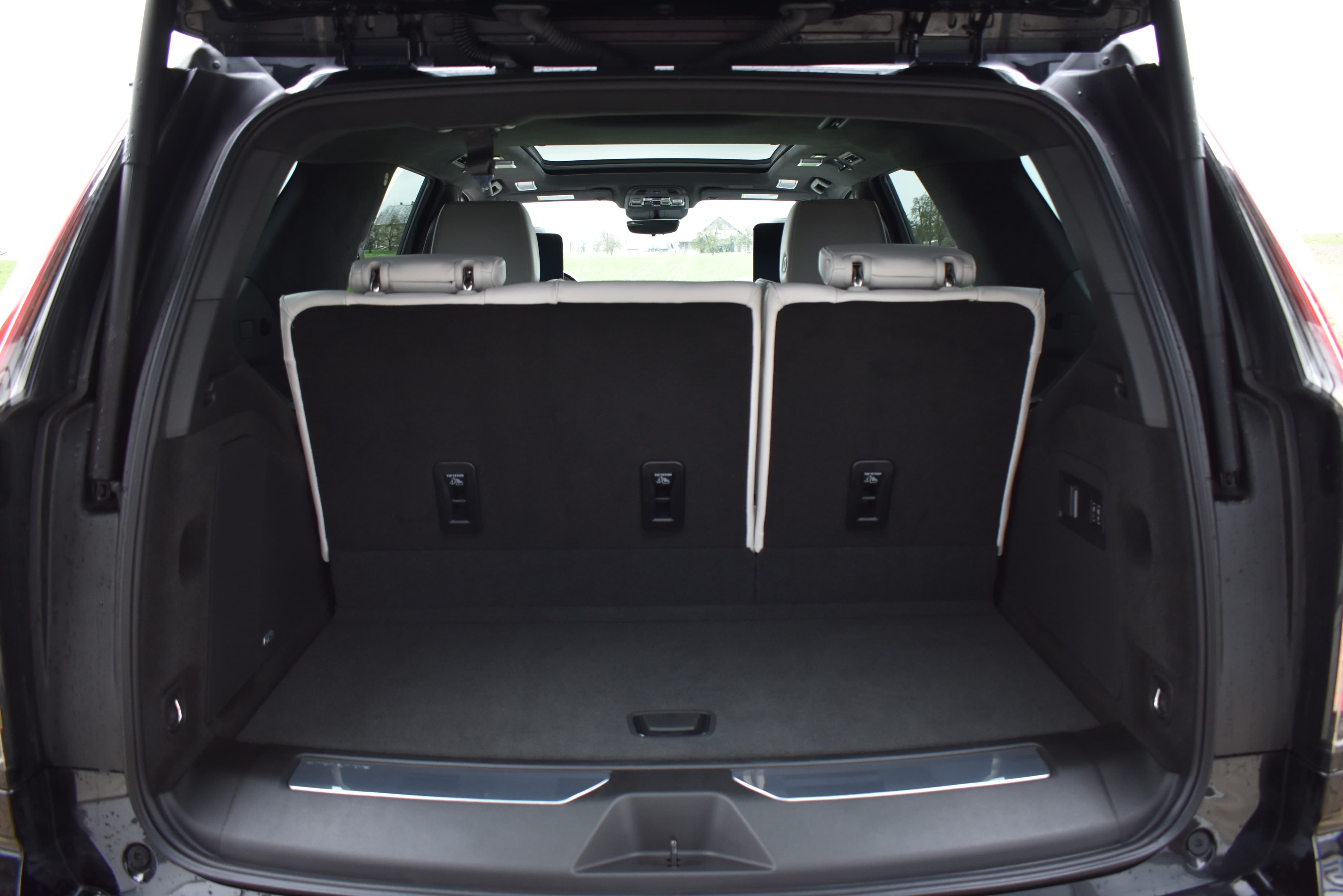 CADILLAC Escalade-V 2025 - Bild 8