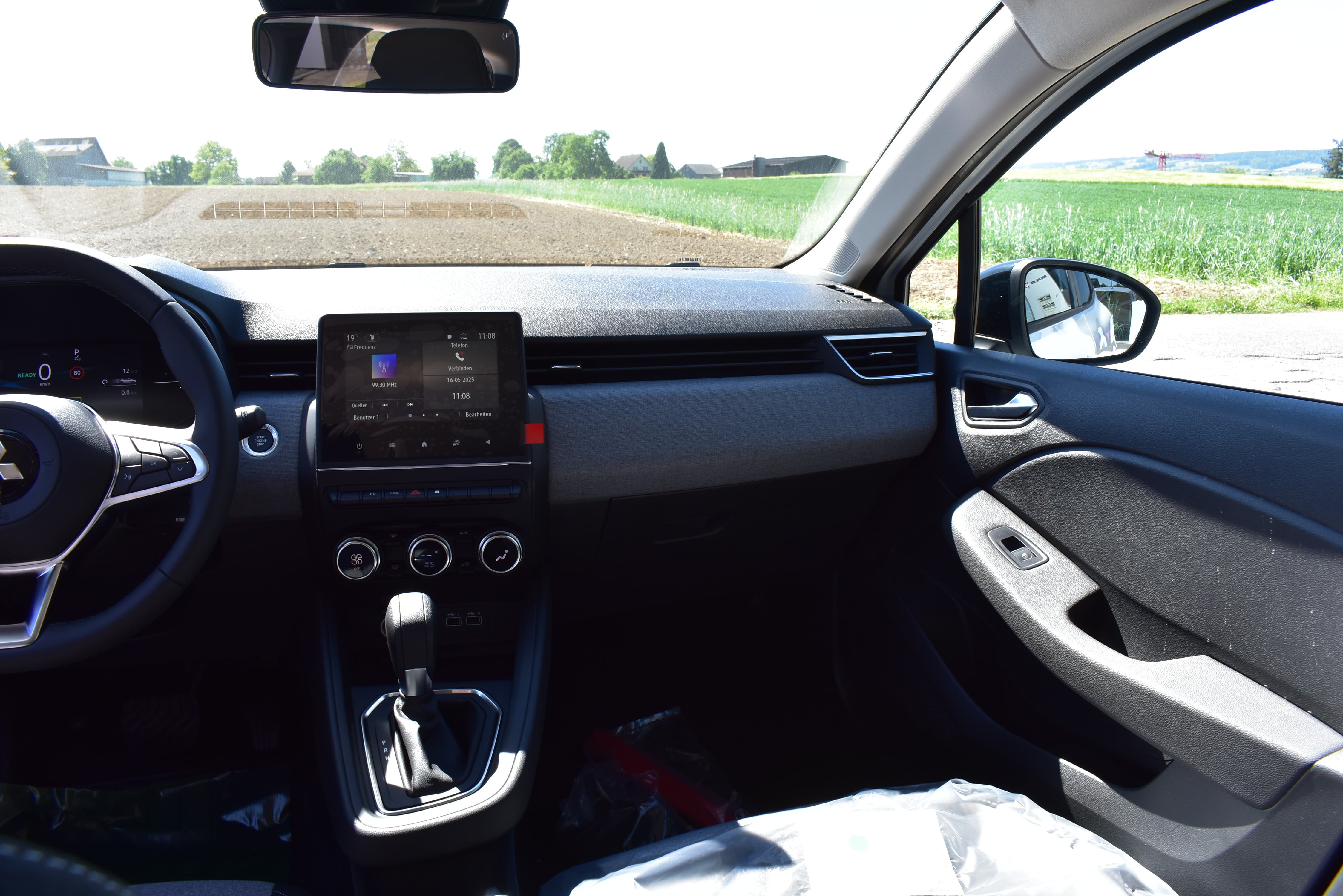 MITSUBISHI COLT 1.6 HEV Intense - Bild 11