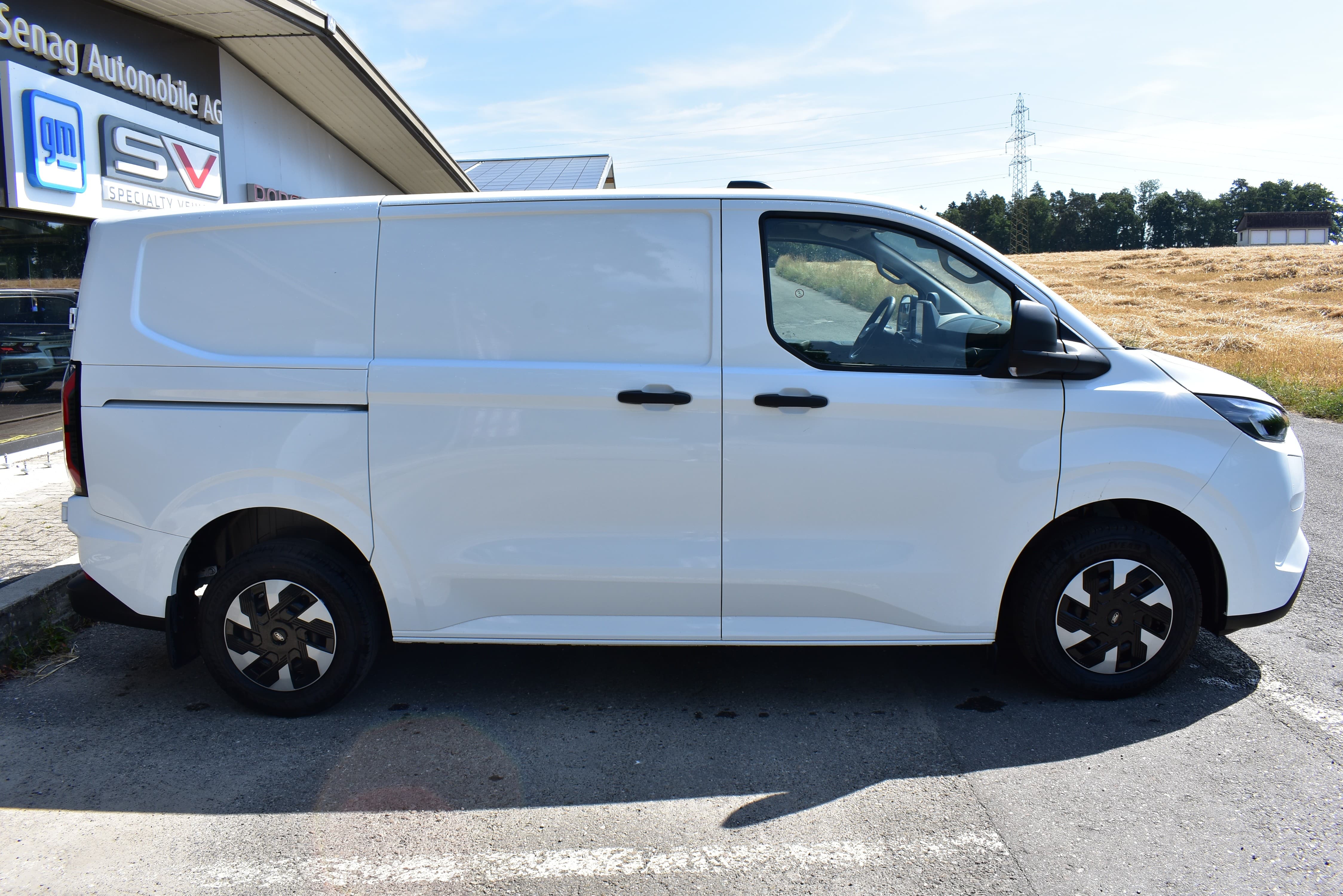 FORD E-Transit C Van 320 L1 Trend 83kWh - Bild 6