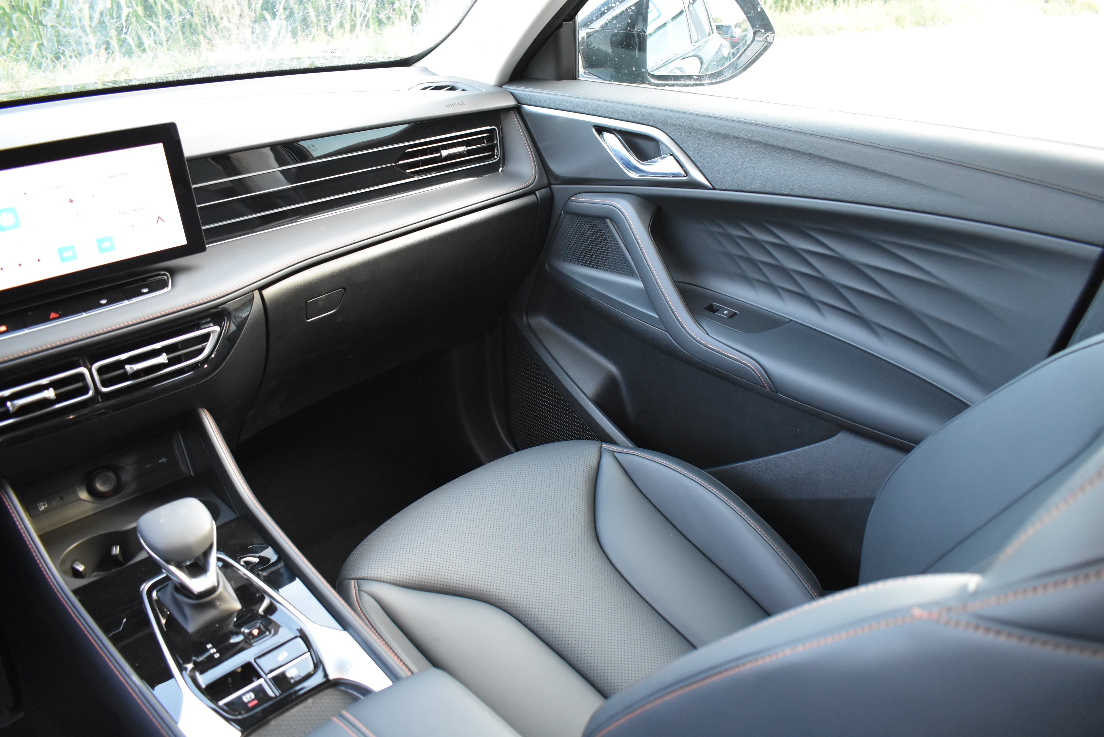 MG HS 1.5 Hybrid+ Luxury - Bild 11