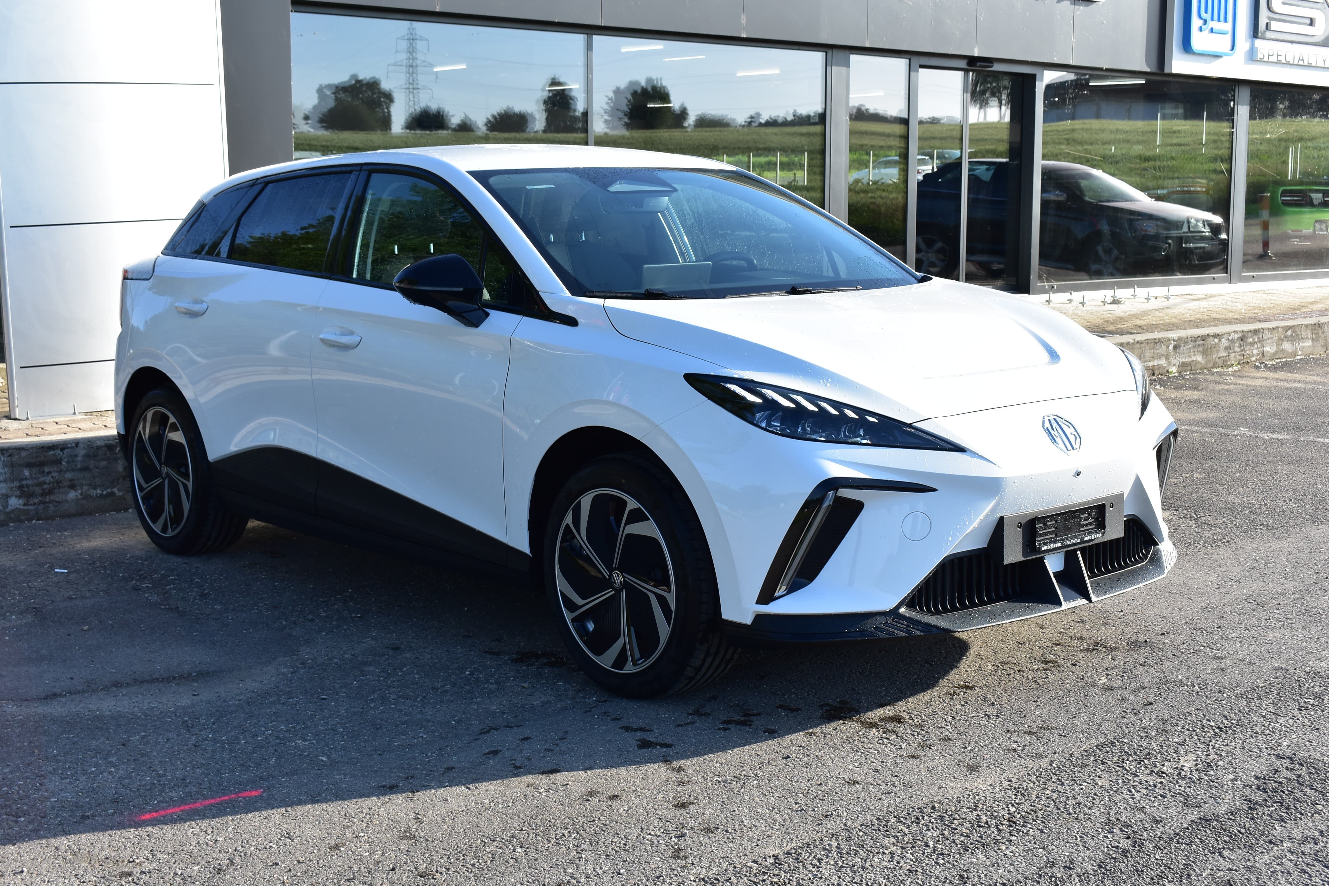 MG 4 EV 64kWh Premium - Bild 2
