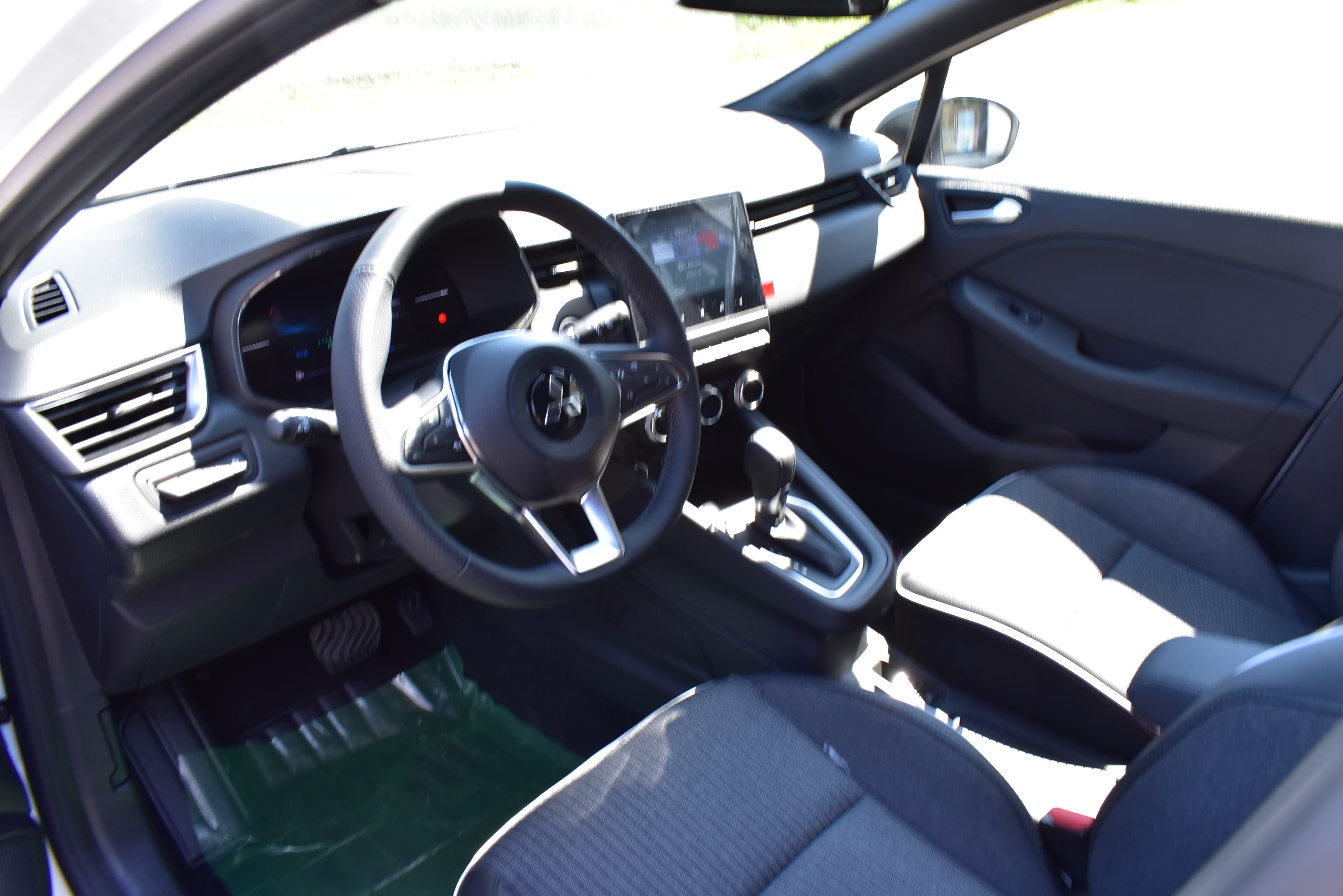 MITSUBISHI COLT 1.6 HEV Intense - Bild 12