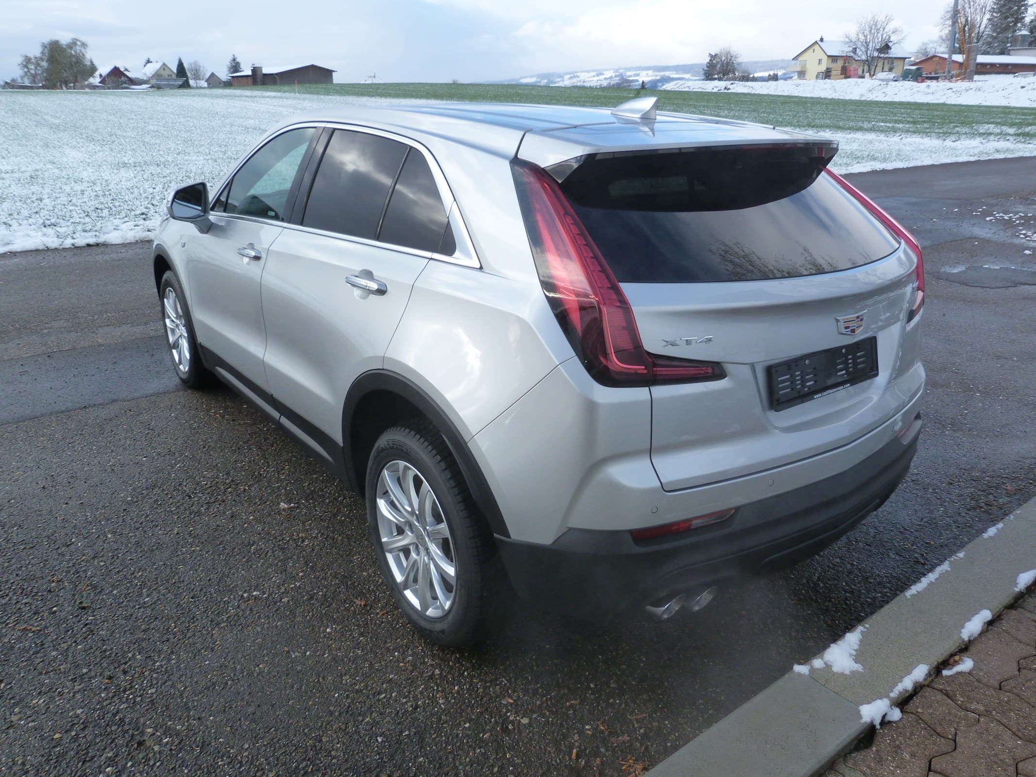 CADILLAC XT4 350D 2.0 Premium Luxury Automat - Bild 4