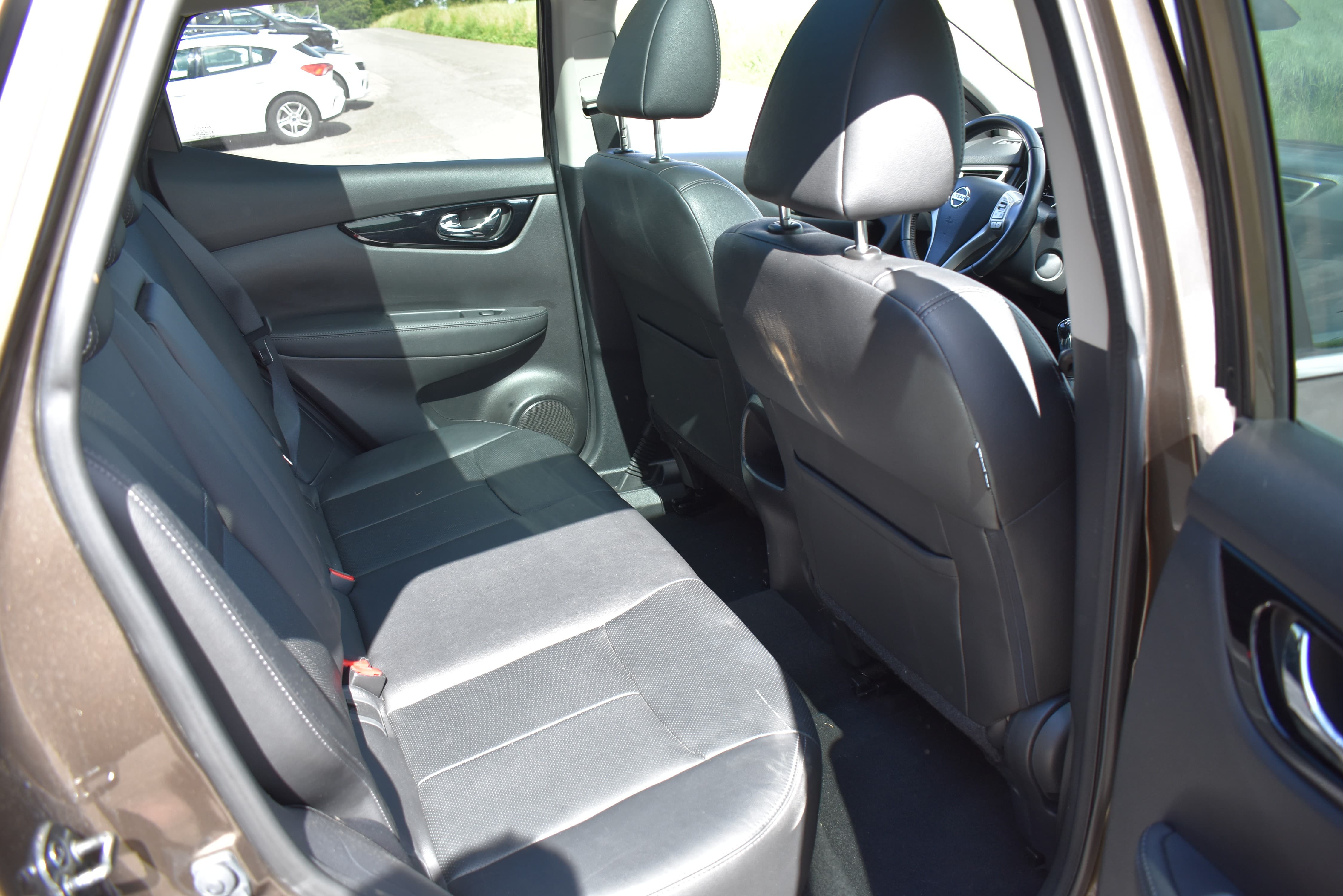 NISSAN Qashqai 1.6 dCi iStop 4WD tekna - Bild 13