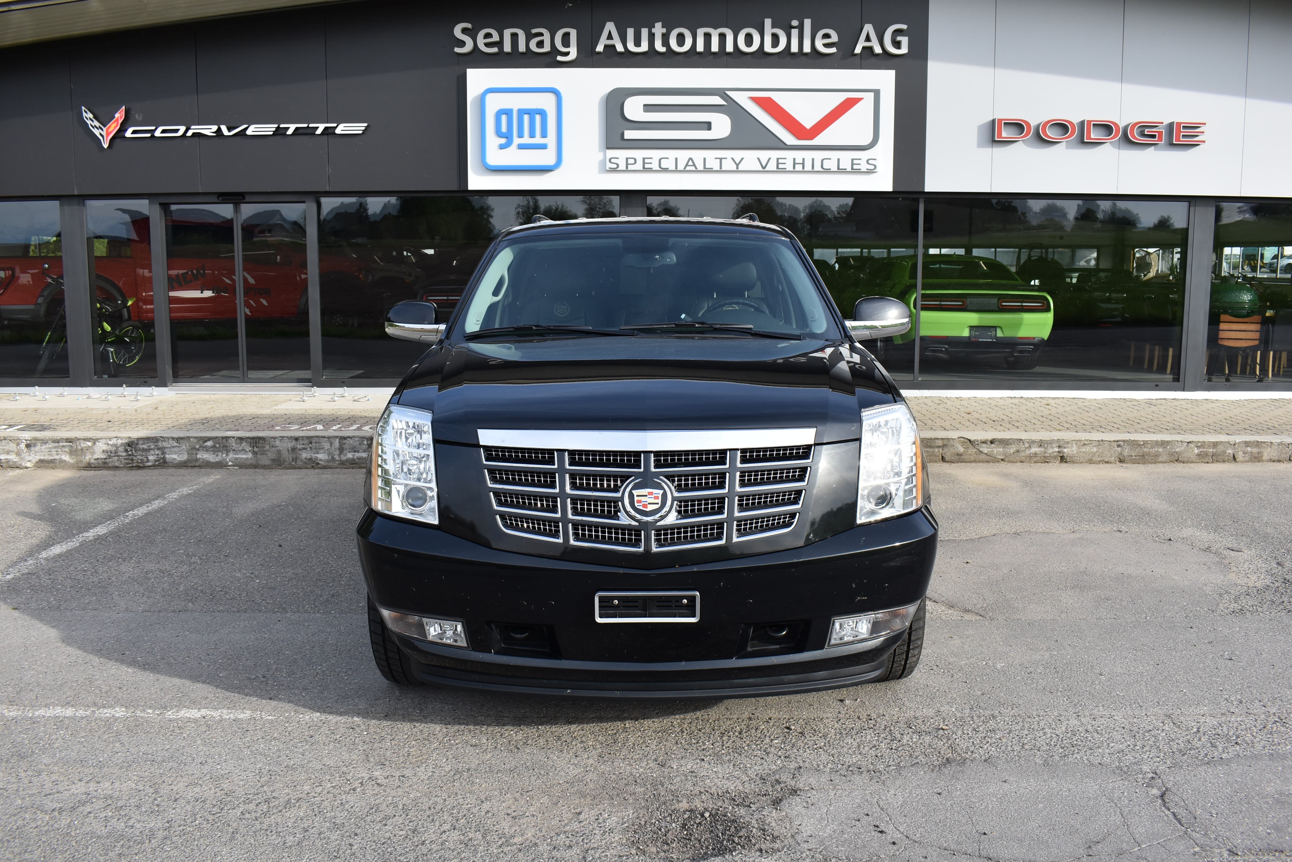 CADILLAC Escalade 6.0 Hybrid Platinum Edition - Bild 1