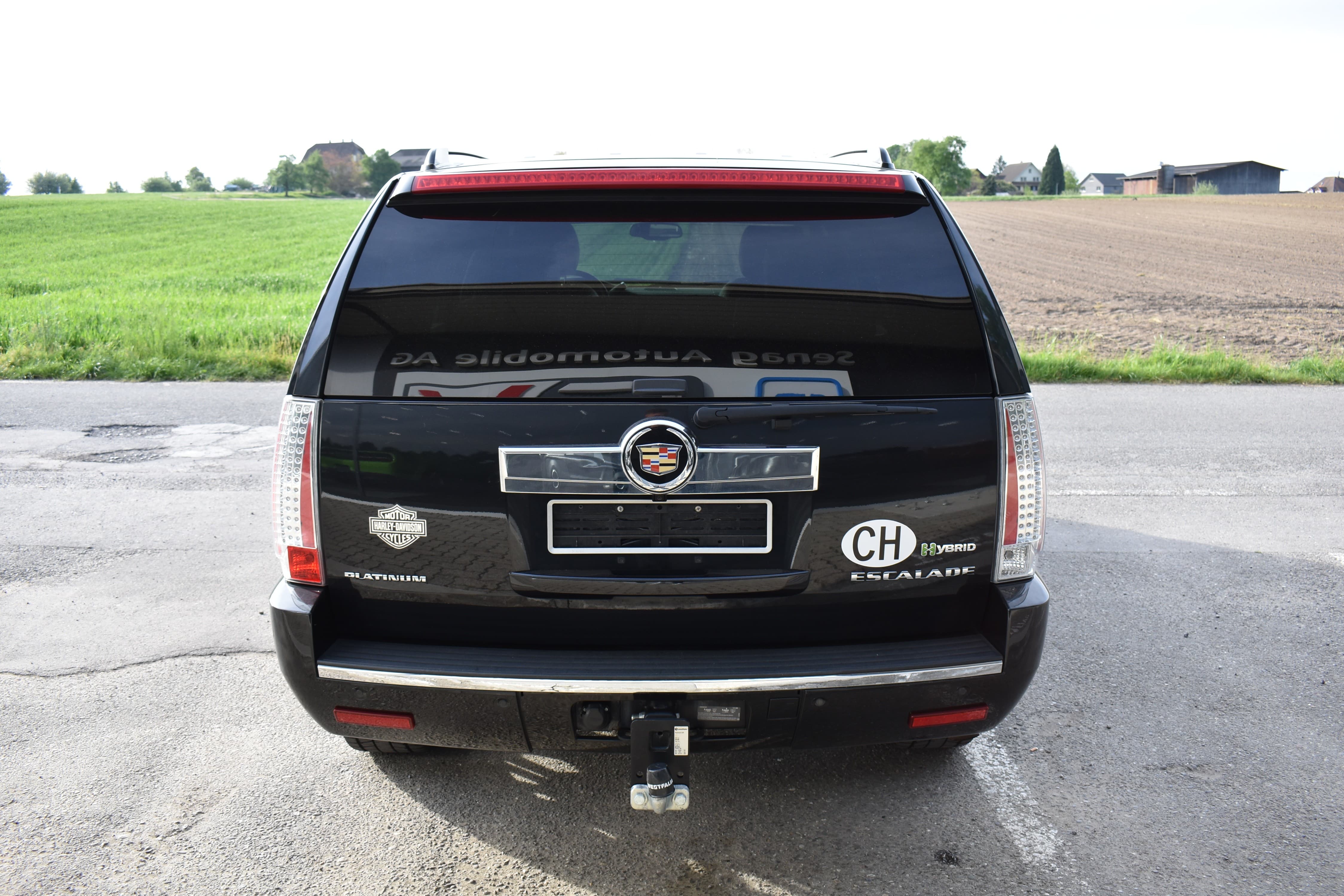 CADILLAC Escalade 6.0 Hybrid Platinum Edition - Bild 5