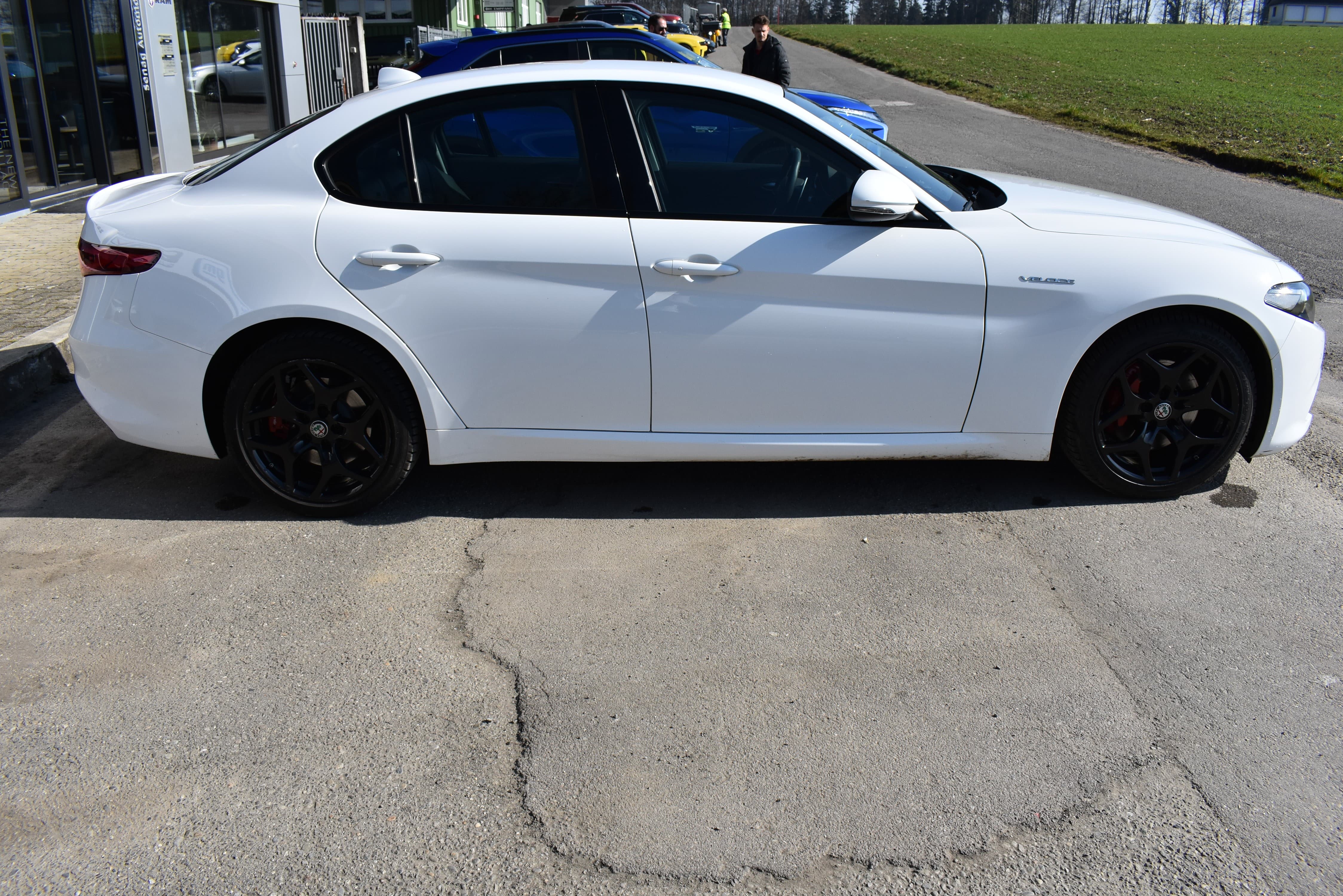 ALFA ROMEO Giulia 2.2 D Q4 210 Veloce - Bild 4
