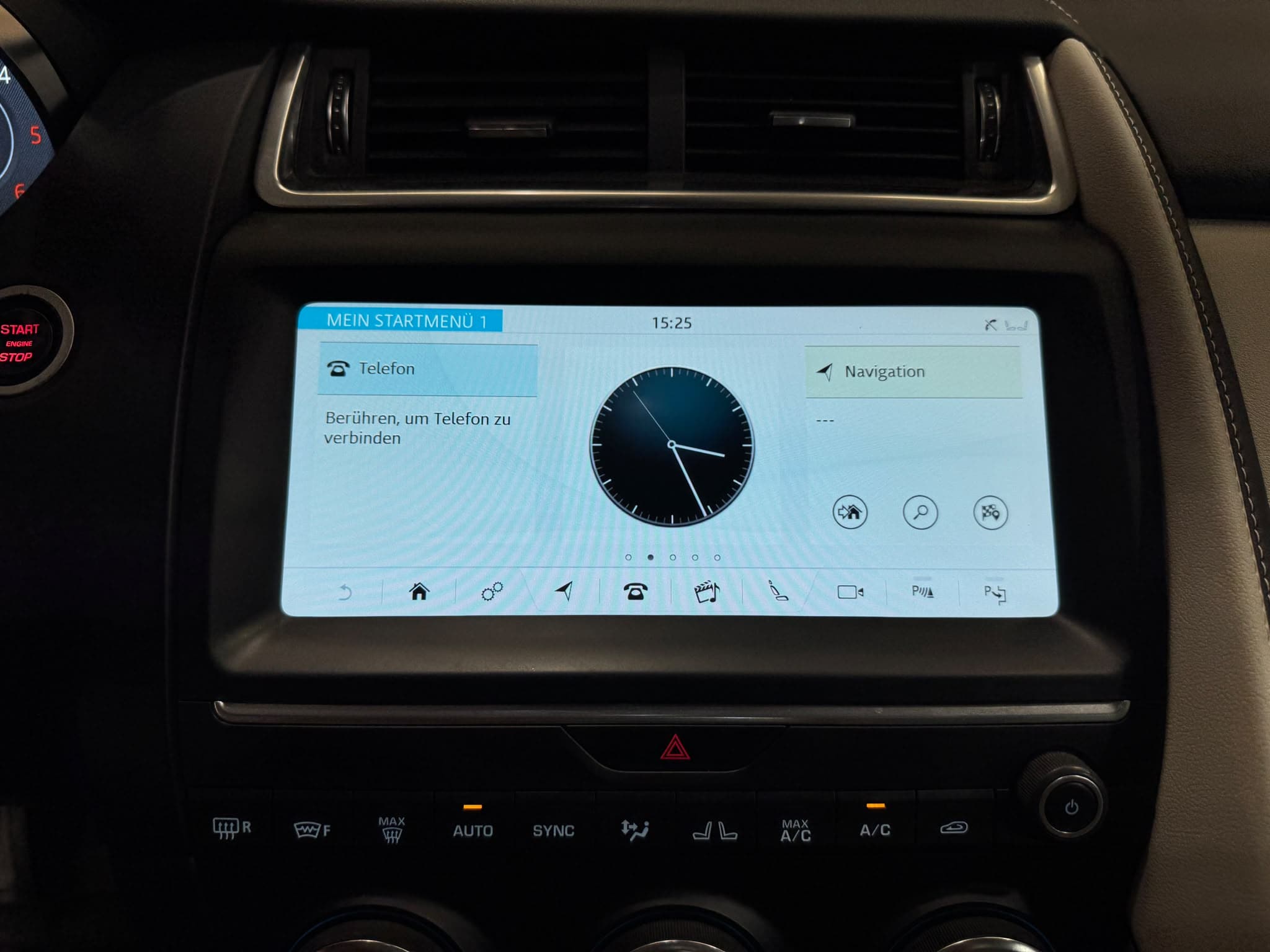 JAGUAR E-Pace 2.0d D240 R-Dynamic HSE AWD Automatik - Bild 19