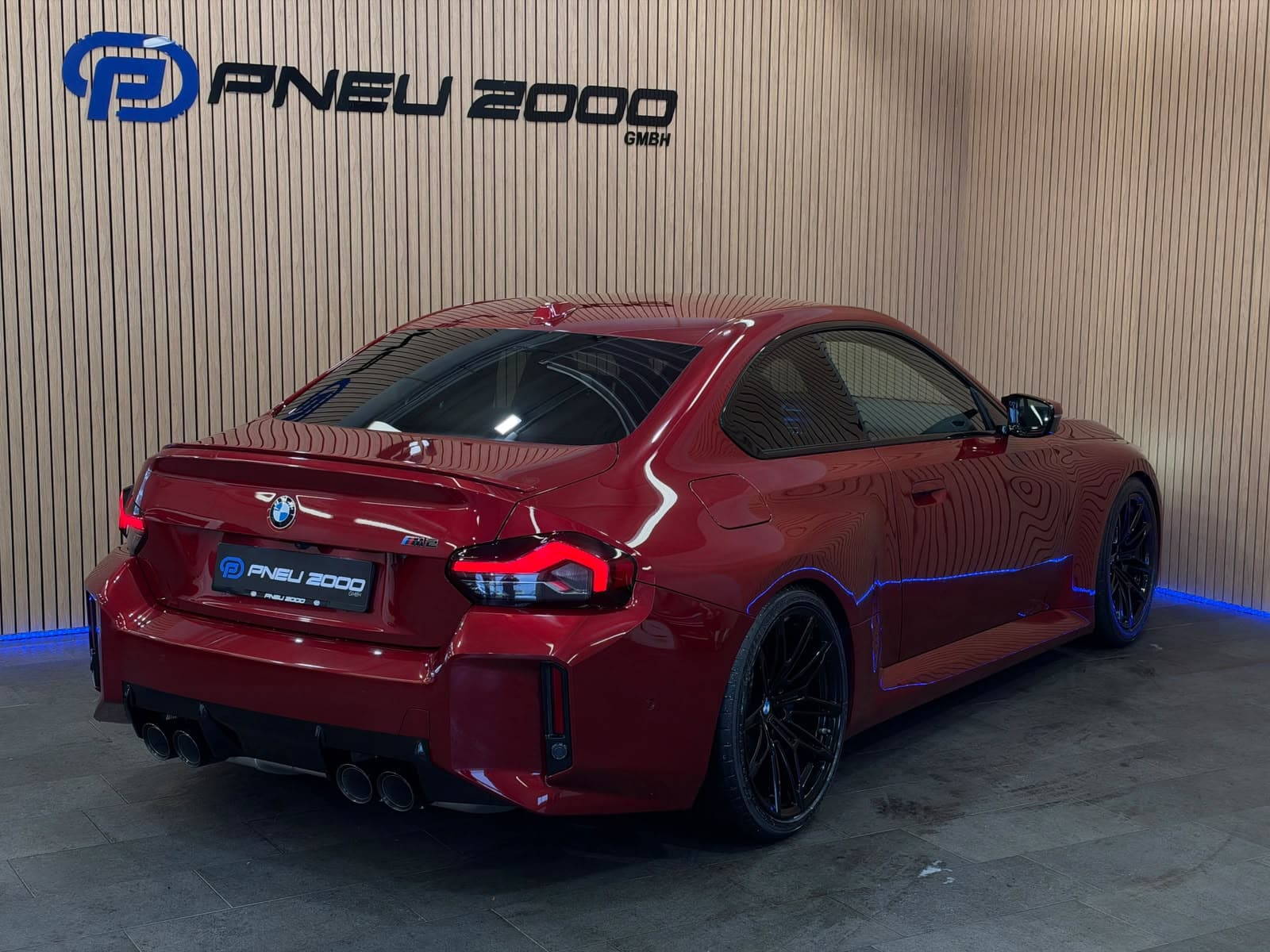 BMW M2 Steptronic *Fire Red Metallic* - Bild 7
