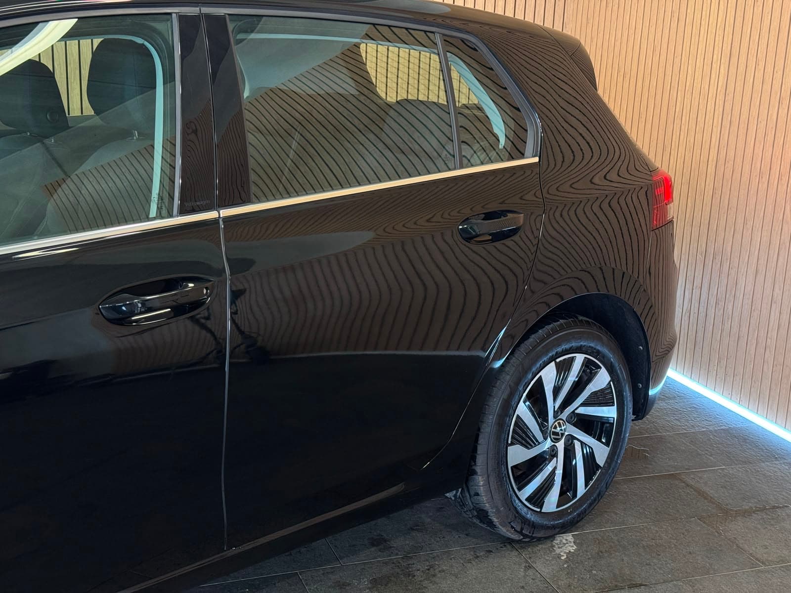 VW Golf 1.4 TSI PHEV Style - Bild 3