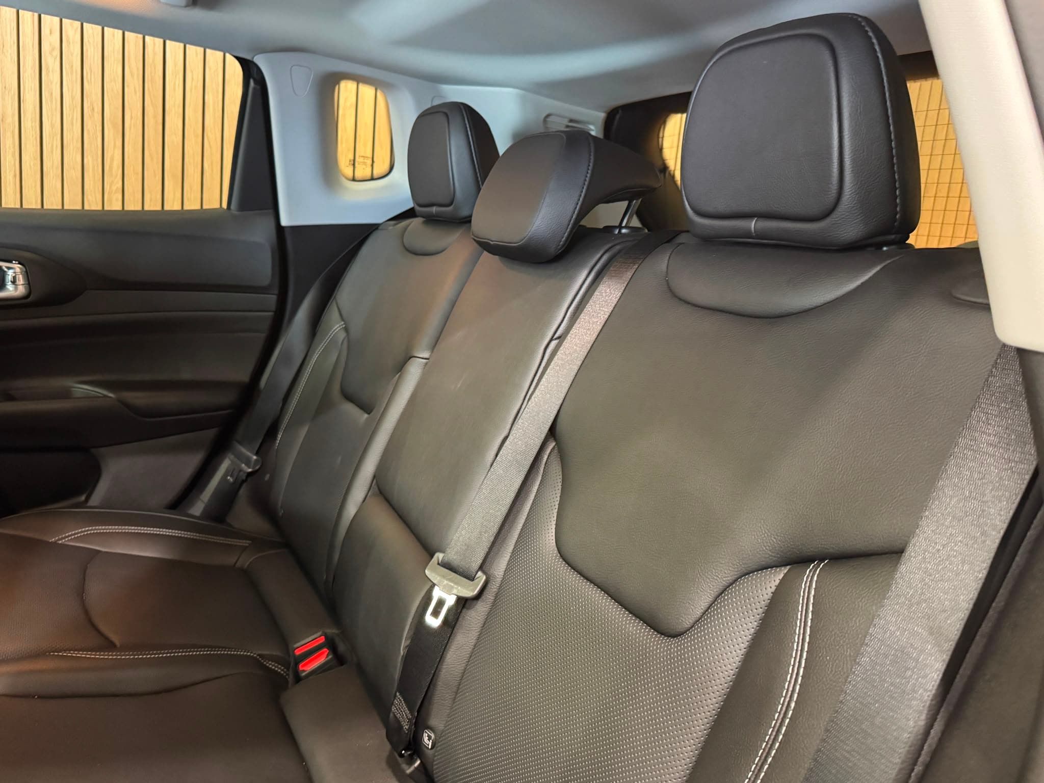JEEP Compass 4x2 1.5 T MHEV Swiss Limited - Bild 25