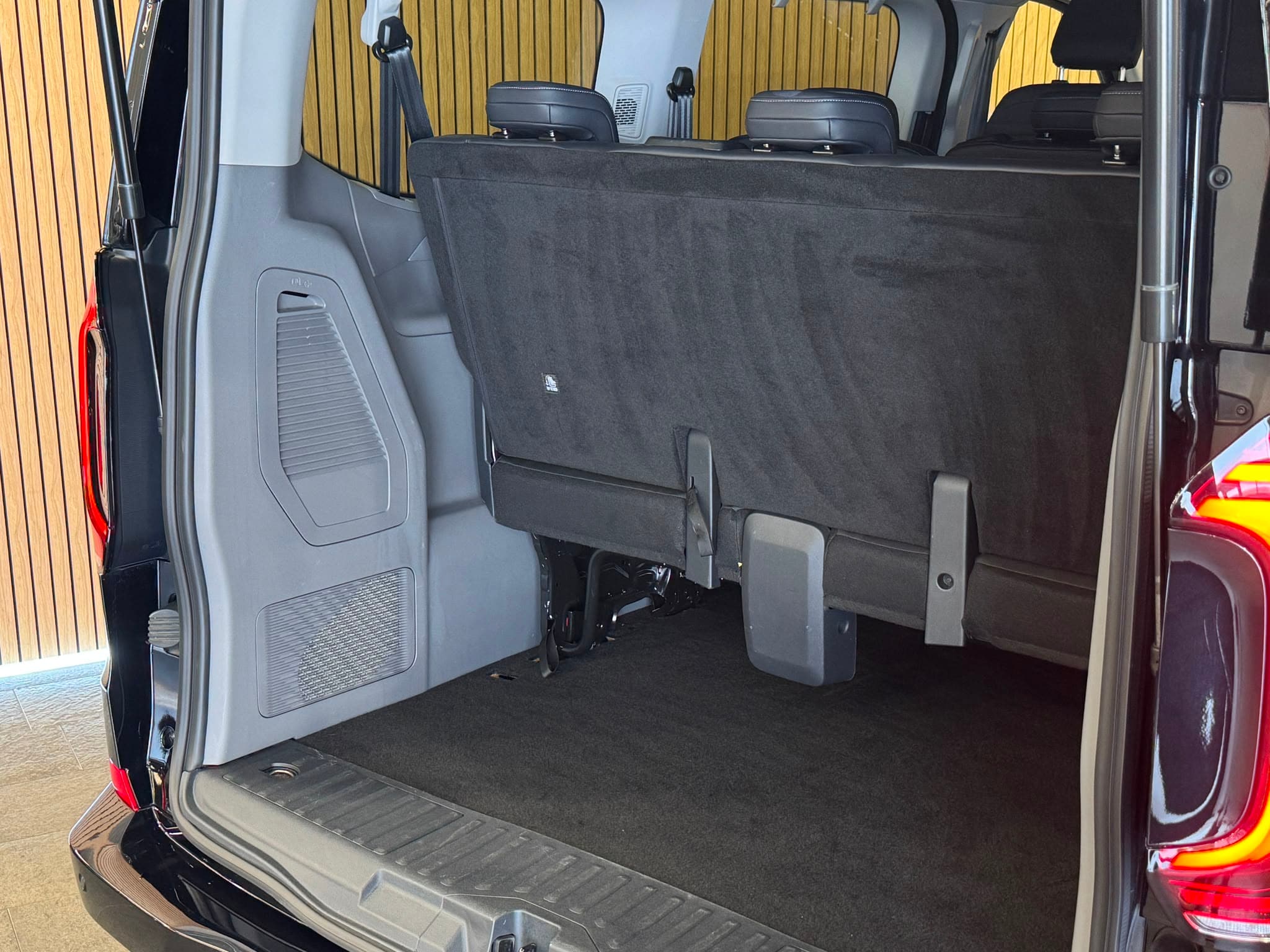 VW Caravelle 2.0 TDI Style Aut.8 4 Motion - Bild 9