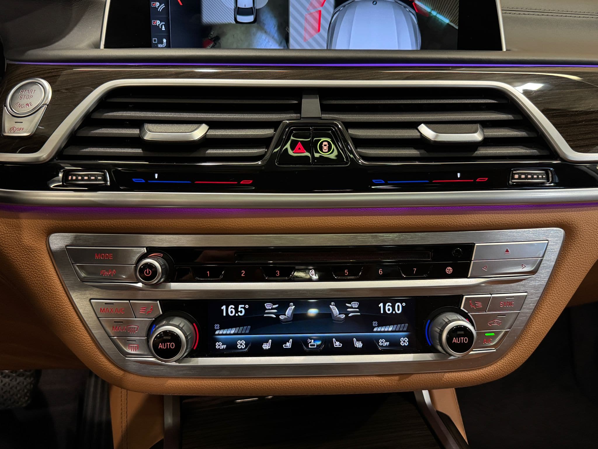 BMW 750i xDrive Steptronic M Sportpaket Individual - Bild 19