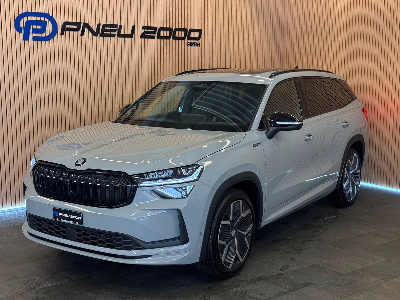 SKODA Kodiaq 1.5 TSI mHEV Selection *Steelgrey*