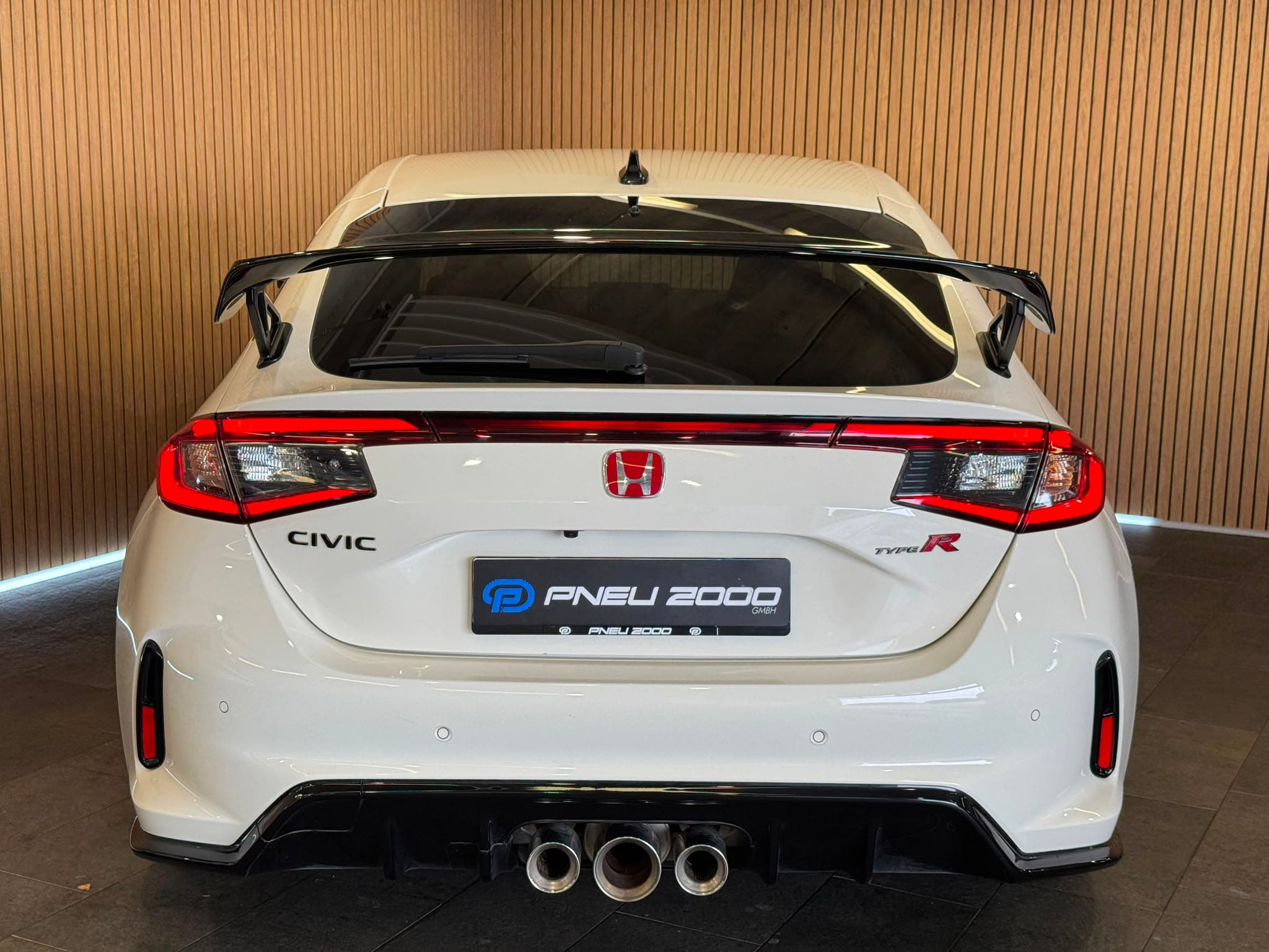 HONDA Civic 2.0 i-VTEC Type R - Bild 7