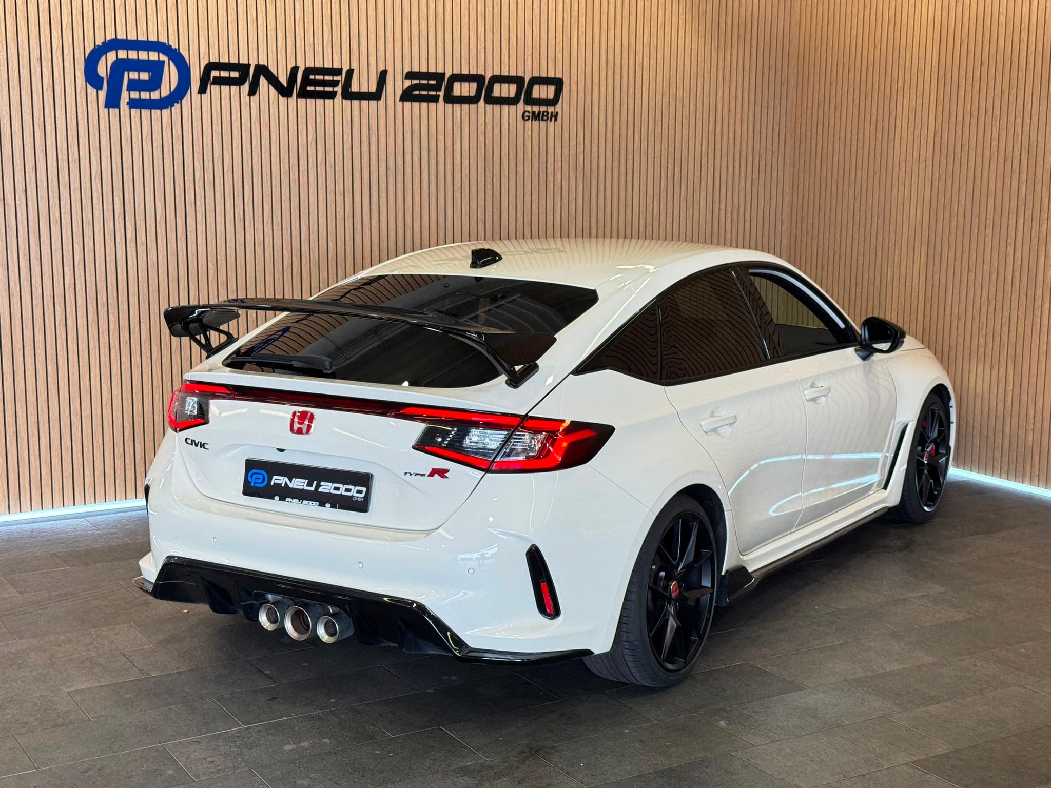 HONDA Civic 2.0 i-VTEC Type R - Bild 9