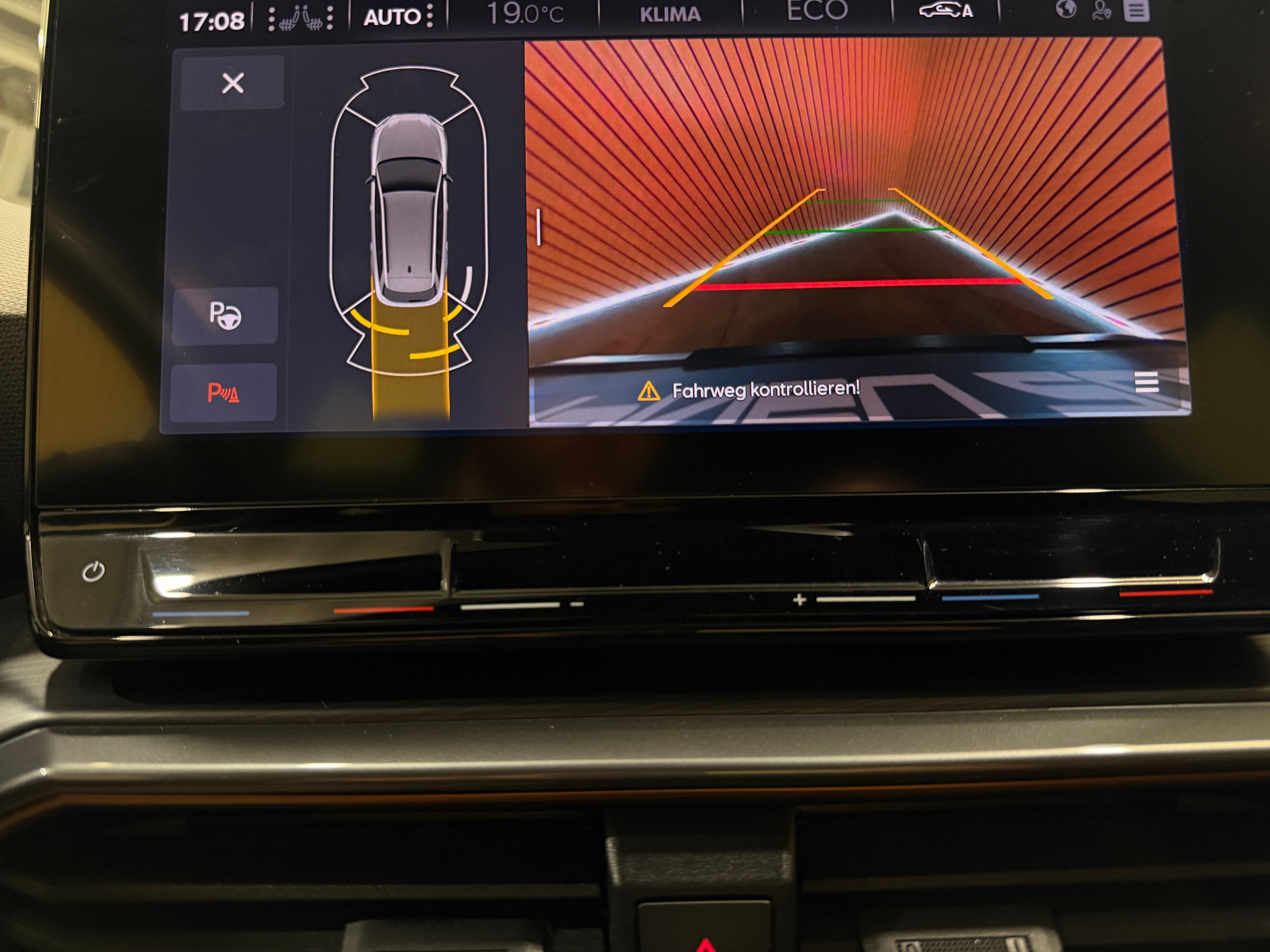 CUPRA LEON ST 1.4 e-HYBRID pHEV DSG - Bild 16